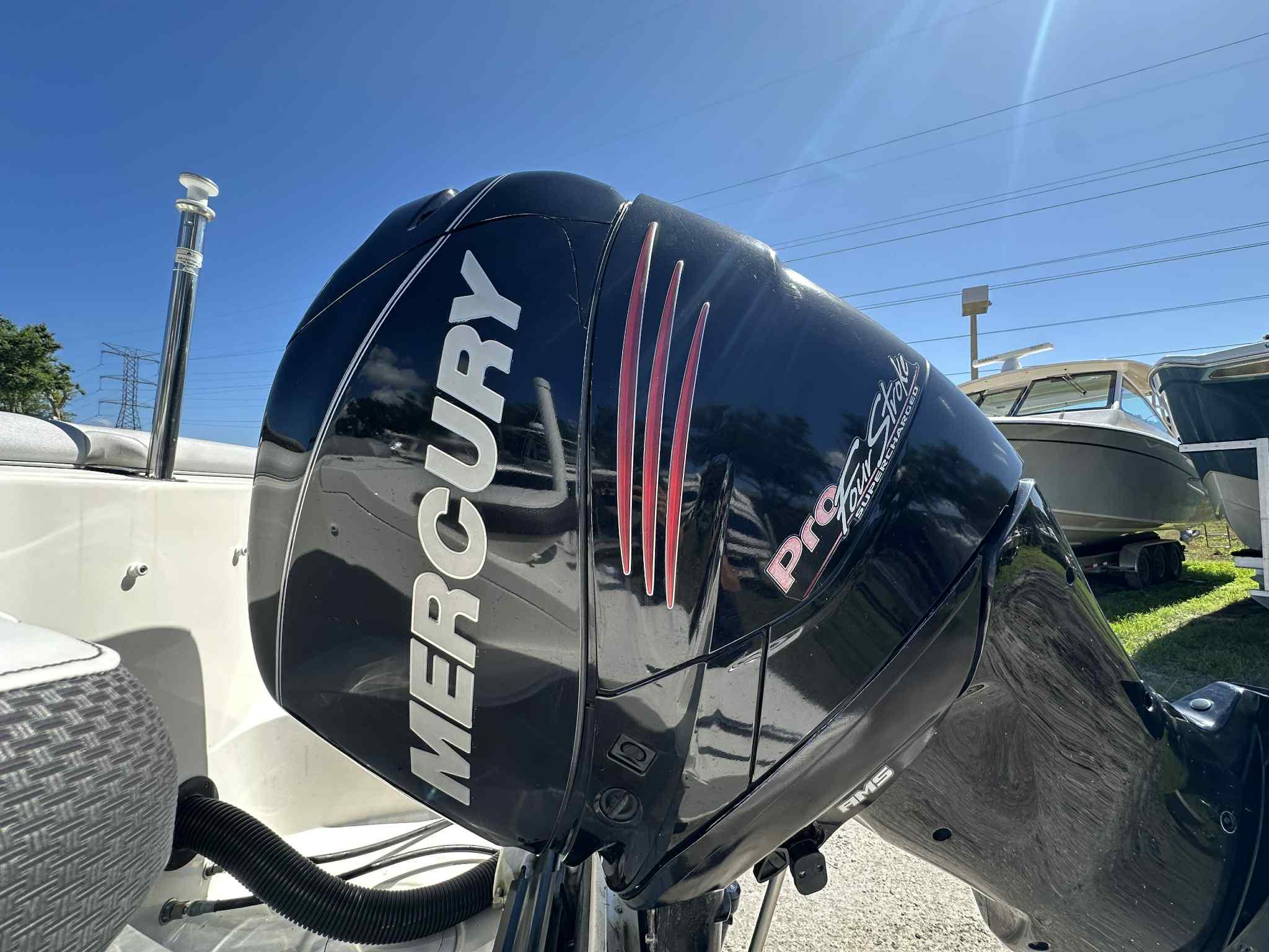 2017 SEA RAY 220 SDX - Image 6