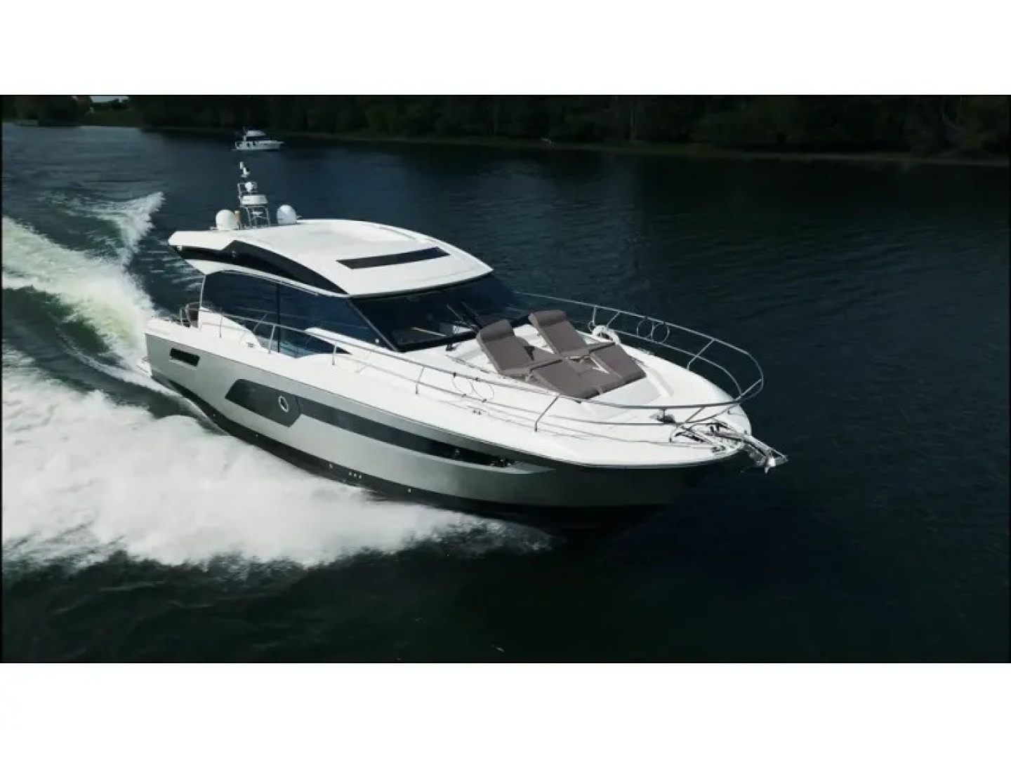 2018 Present Yachts 520S - Image 6