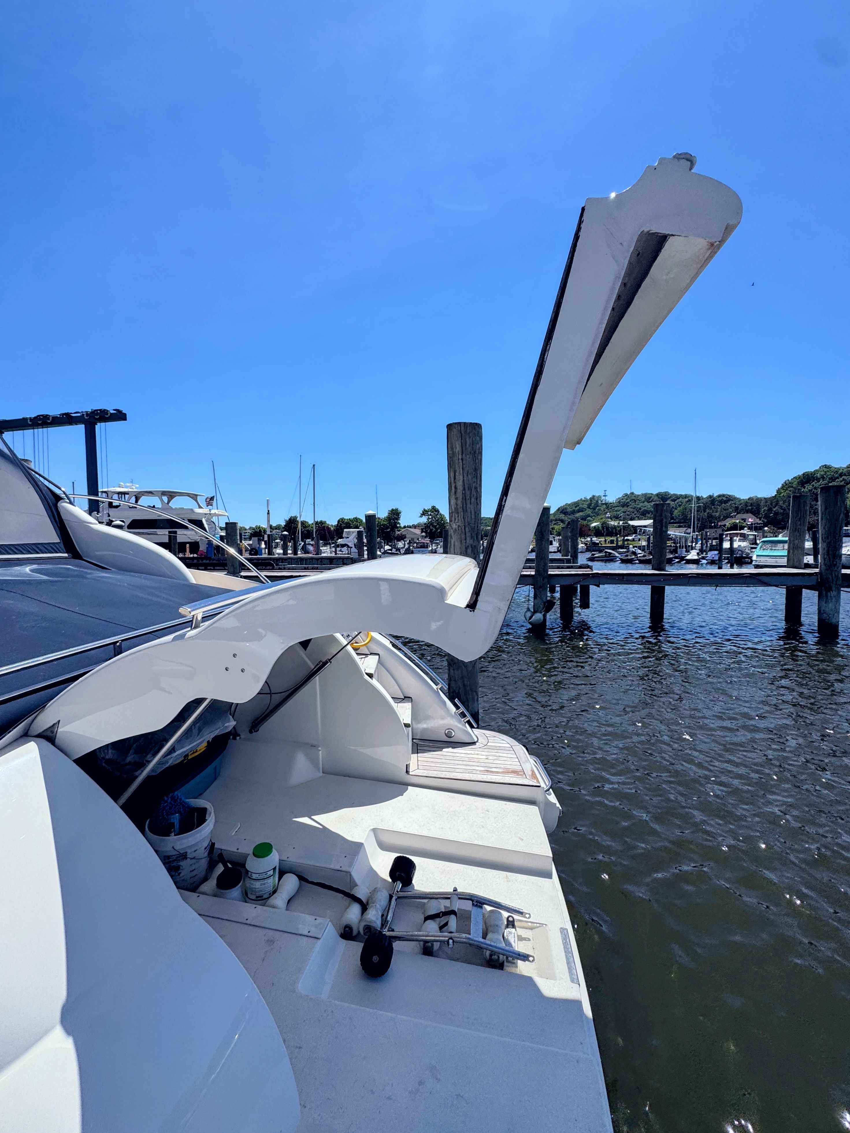 2004 Viking Princess V58 - 8