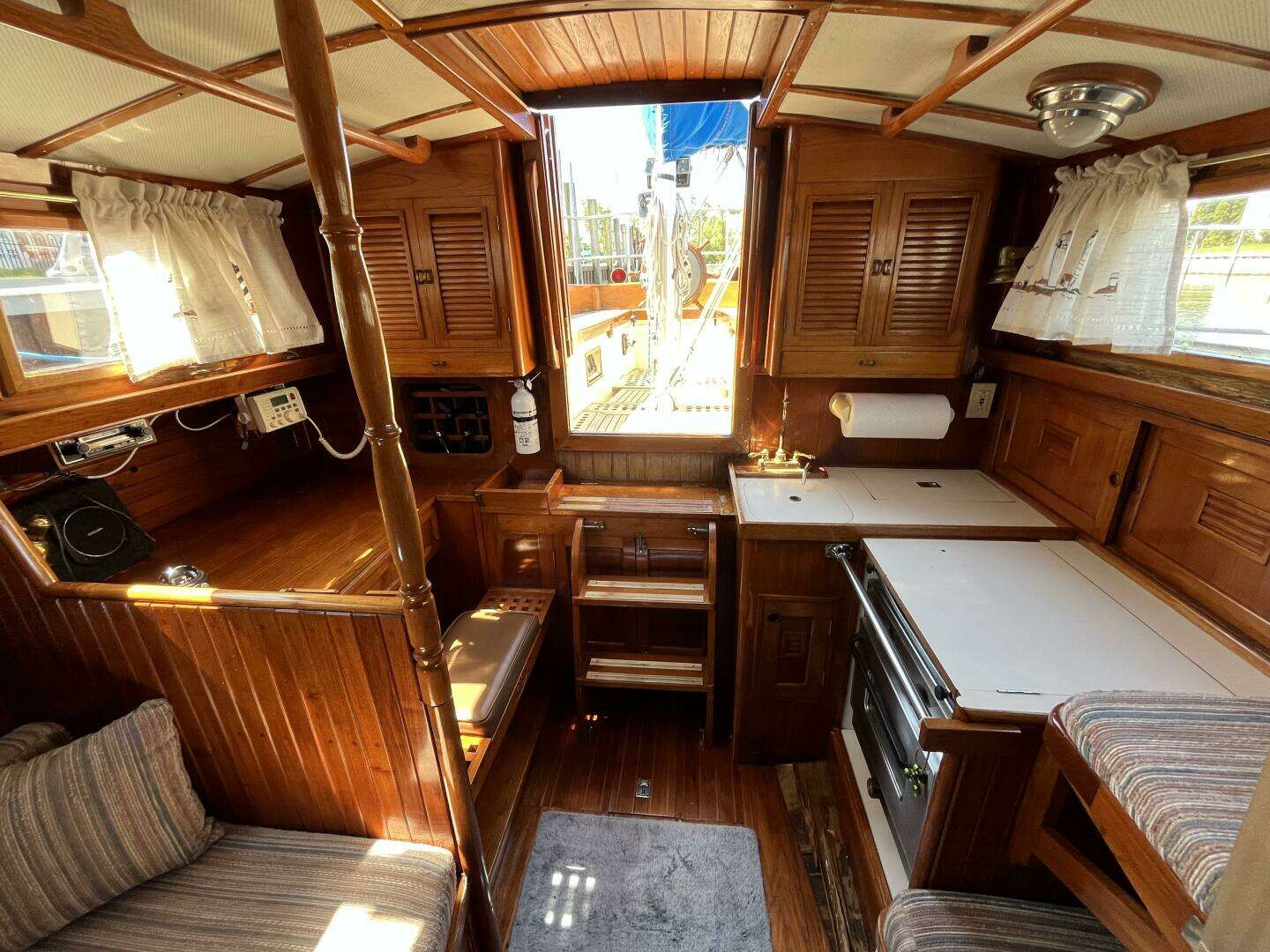 1978 Cheoy Lee Offshore 33 - Image 27