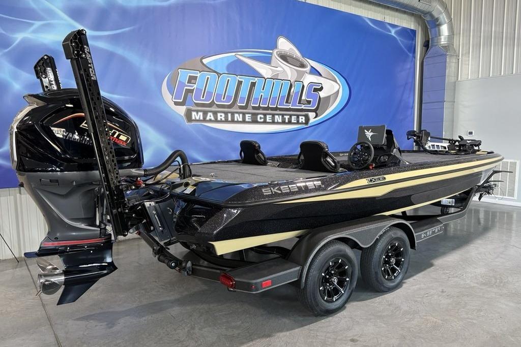 2026 Skeeter ZXE21 boat at Foothills Marine Center showroom.