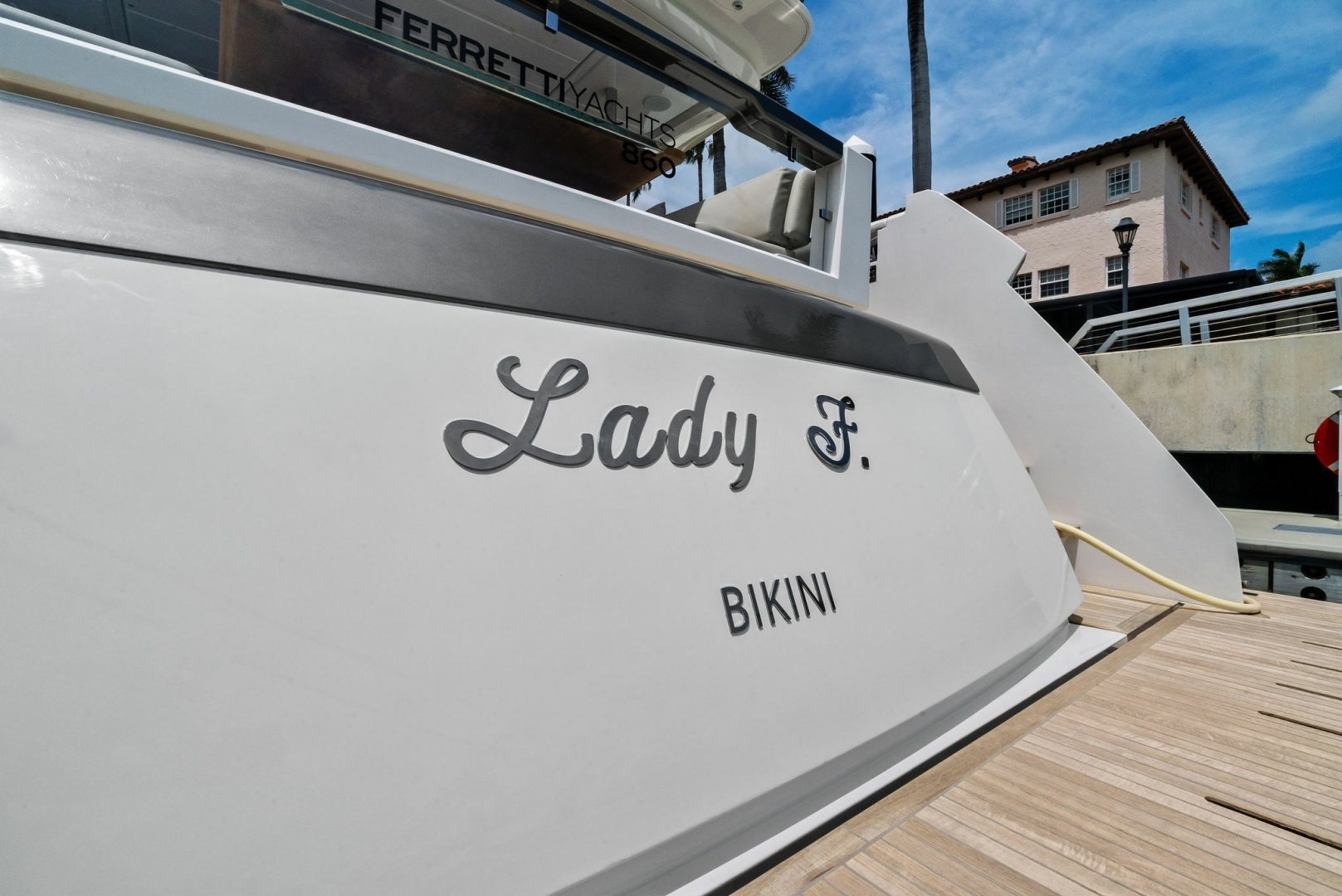 2023 Ferretti Yachts 860 - Image 7