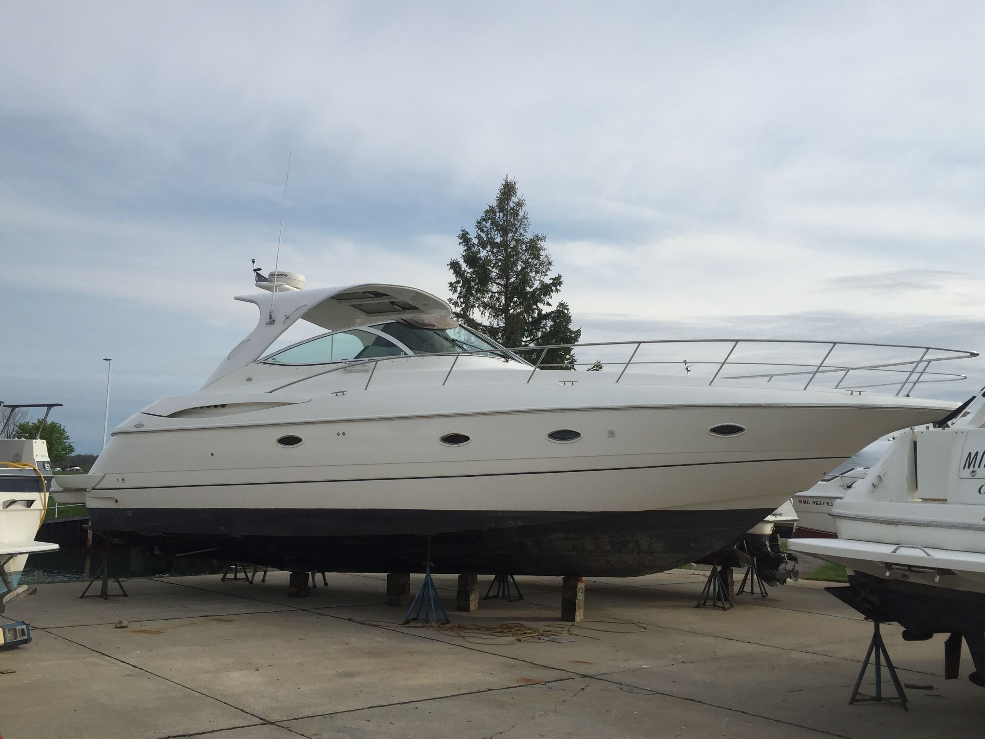 2004 Cruisers Yachts 3970 on a dry dock.
