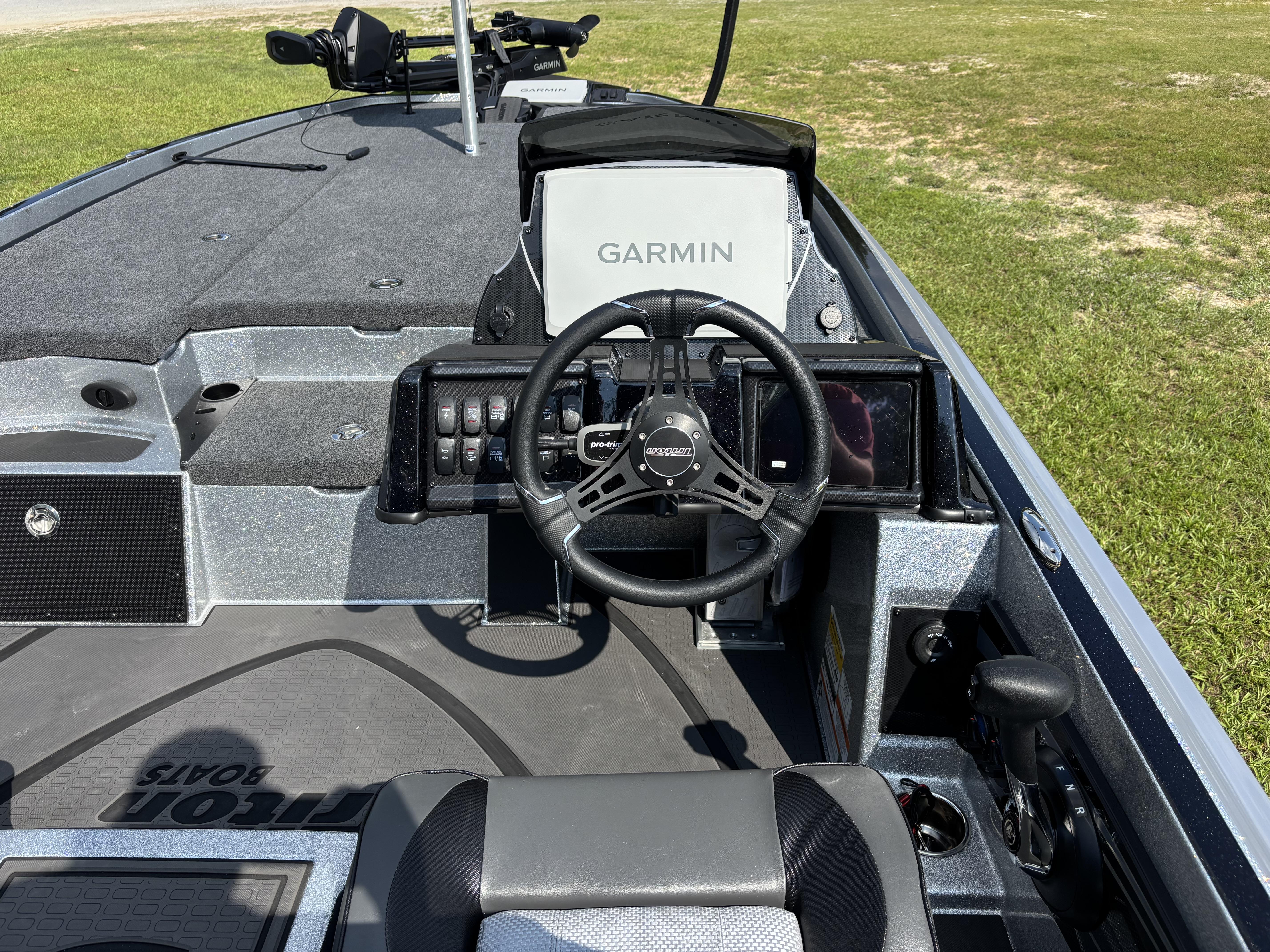 2025 Triton XP Patriot 21 - 14