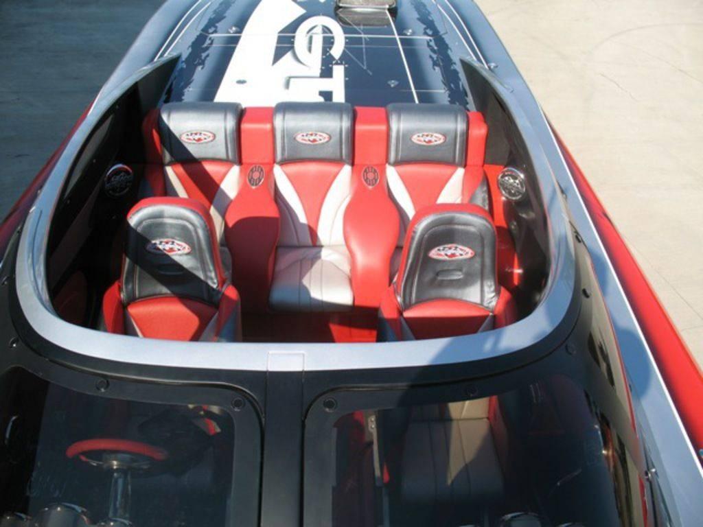 2007 Outerlimits 47 GTX - 10