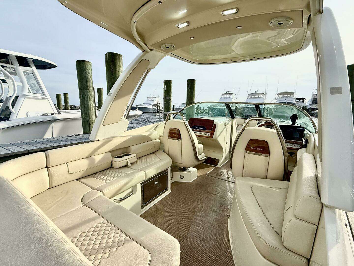 2022 Chris-Craft Launch 25 GT - Image 11