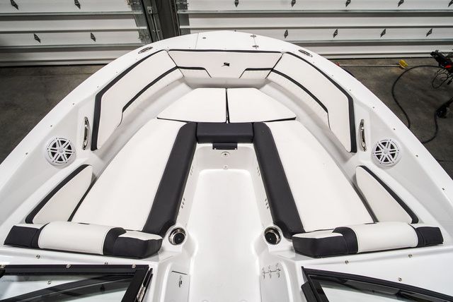 2026 Stingray 20 SBX - 18