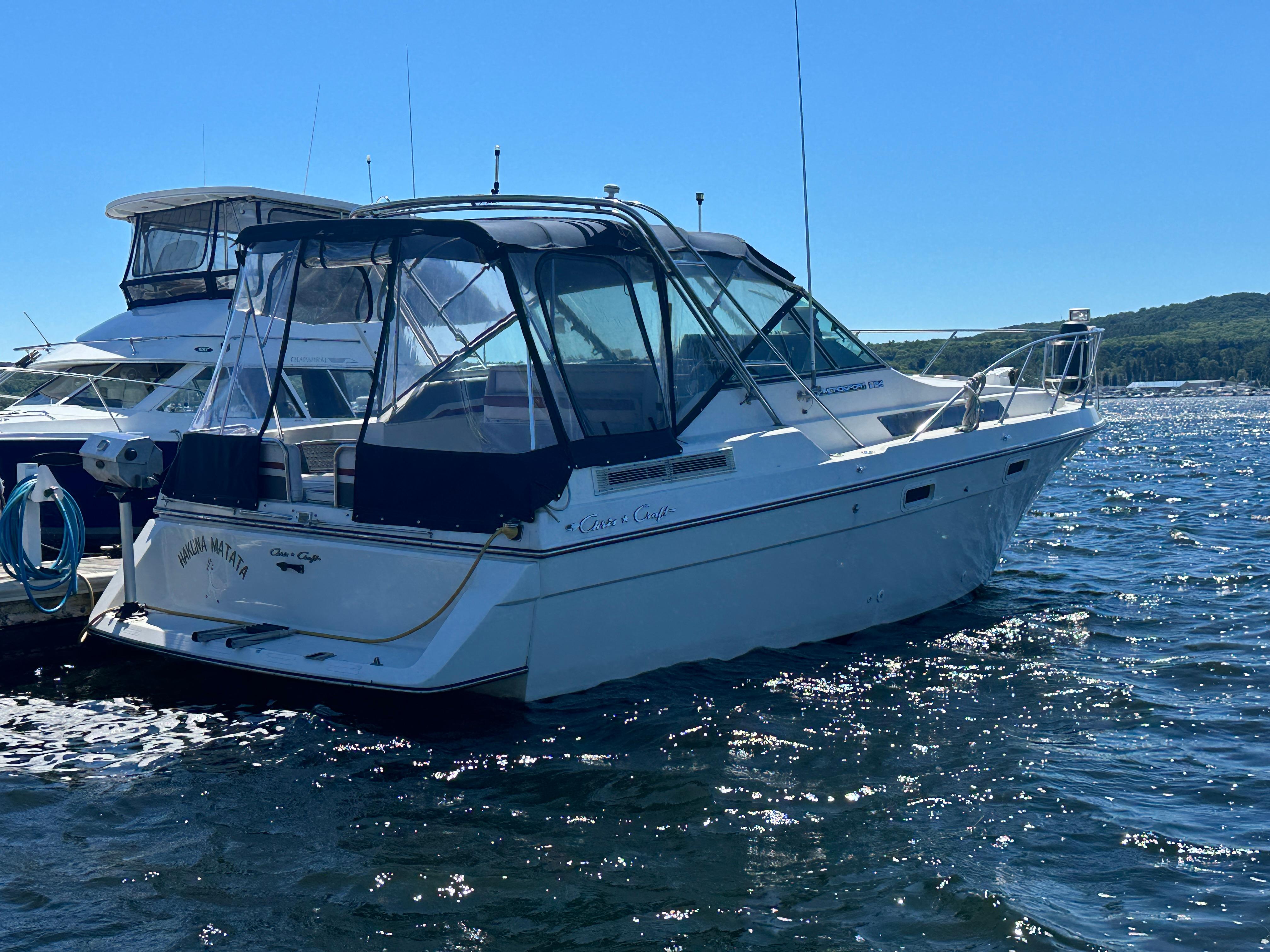 1988 Chris-Craft 284 Amerosport