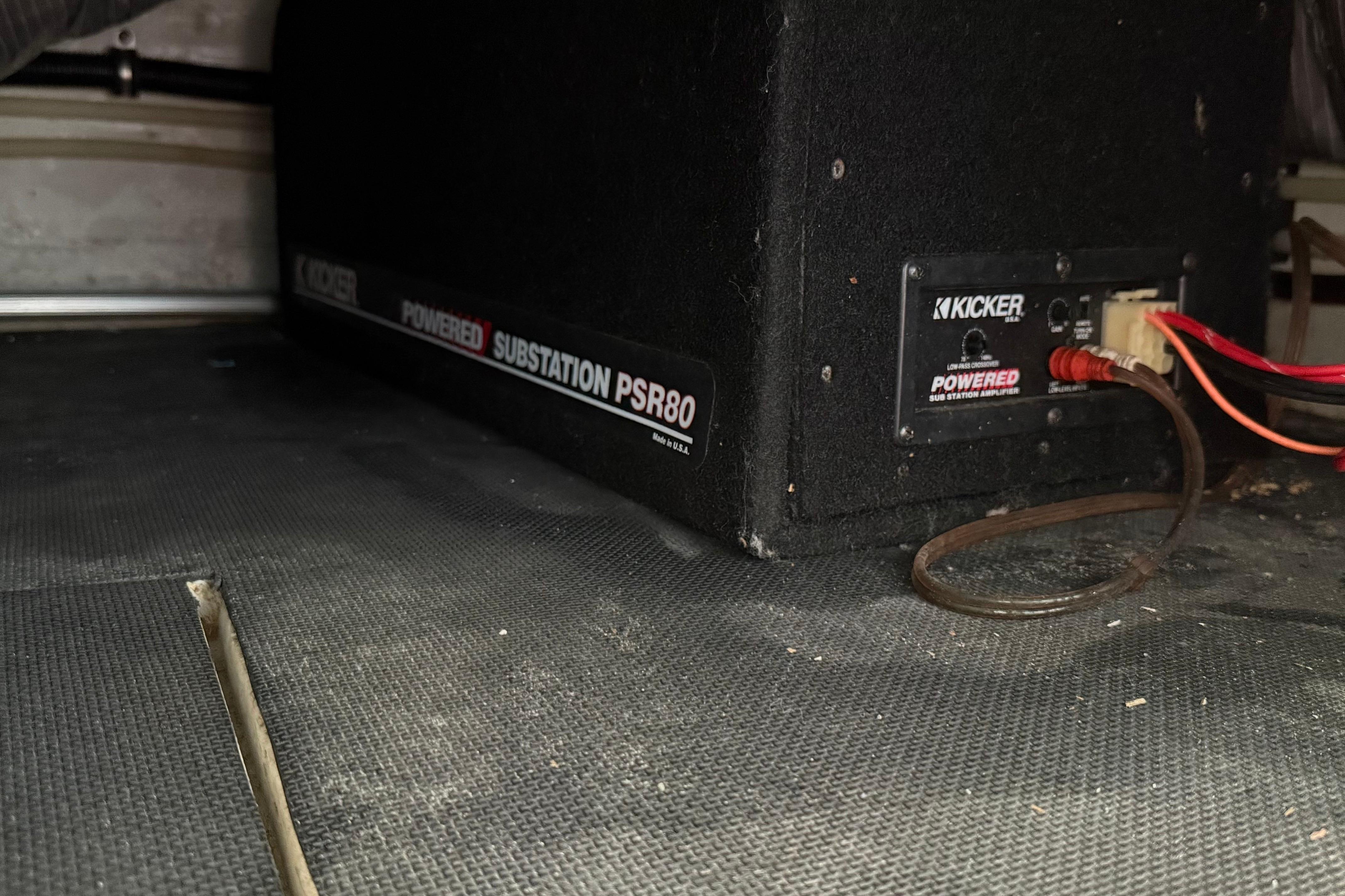 Kicker Powered Substation PSR80 in 1999 Cobalt 293 boat interior.