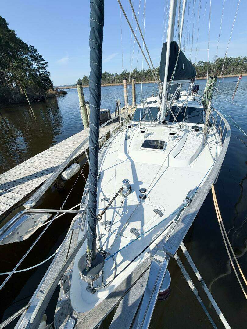 1986 Nauticat 40 Cutter Ketch Pilothouse - Image 12