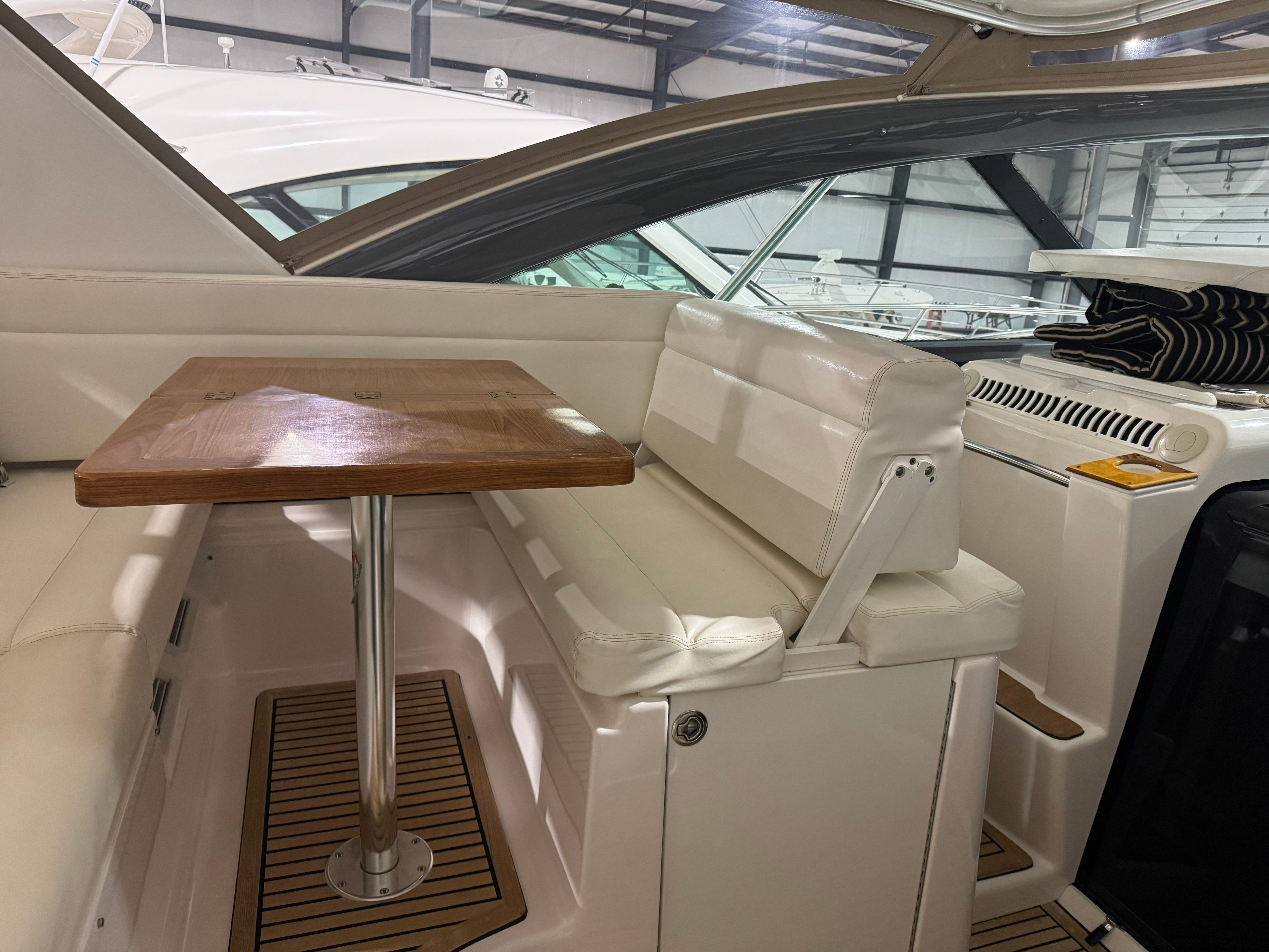 2003 Tiara Yachts 5000 Open - 20