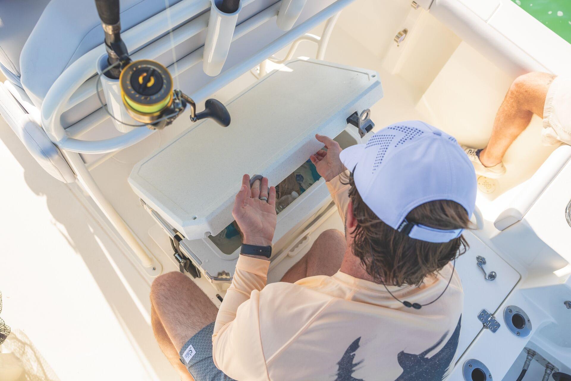 2026 Mako 226 Center Console - 46