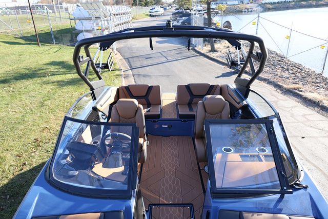 2026 Yamaha Boats 222 XD BOTH COLORS AVAILABLE - 19