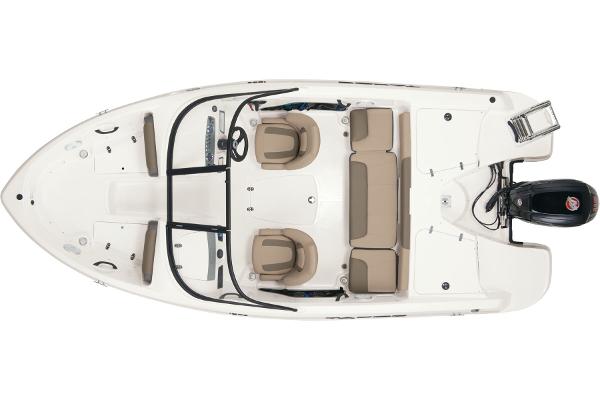 2025 Tahoe 185 S - 18