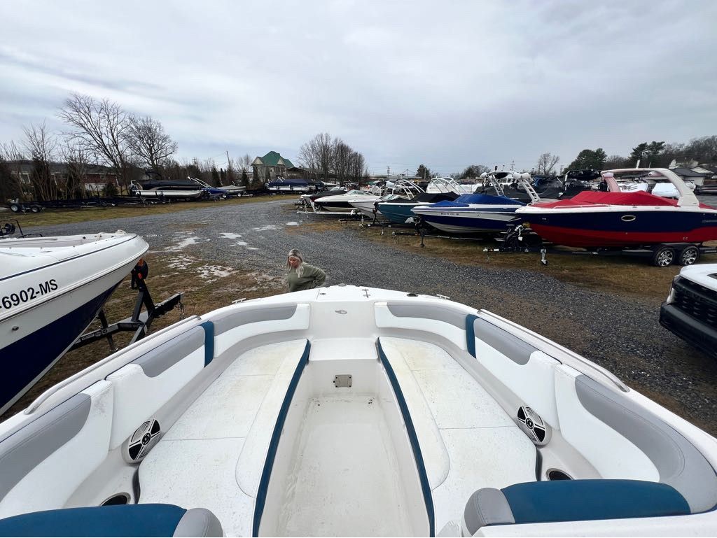 2019 Chaparral 250 Suncoast - 13