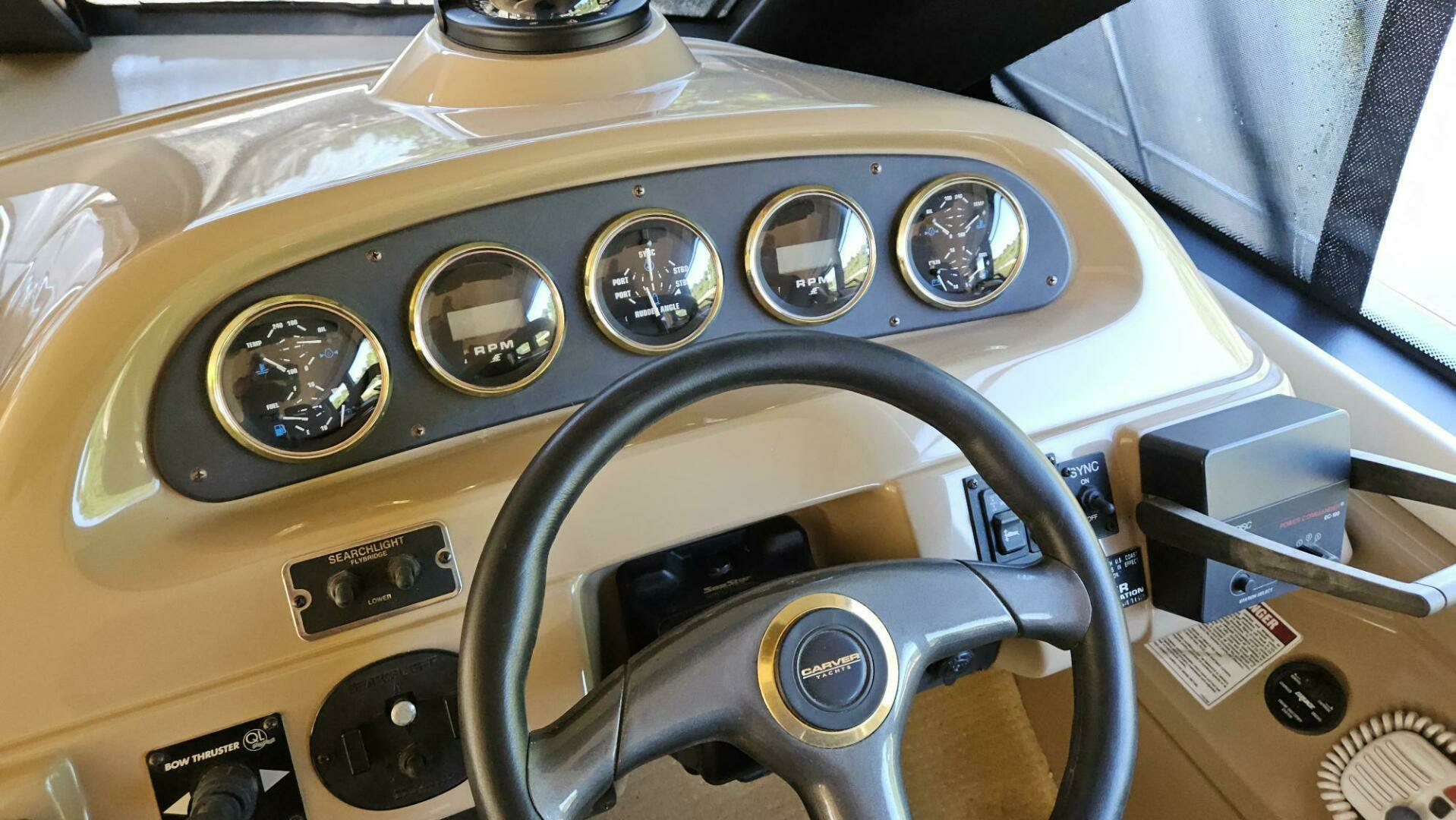 2000 Carver 450 Voyager - Image 26