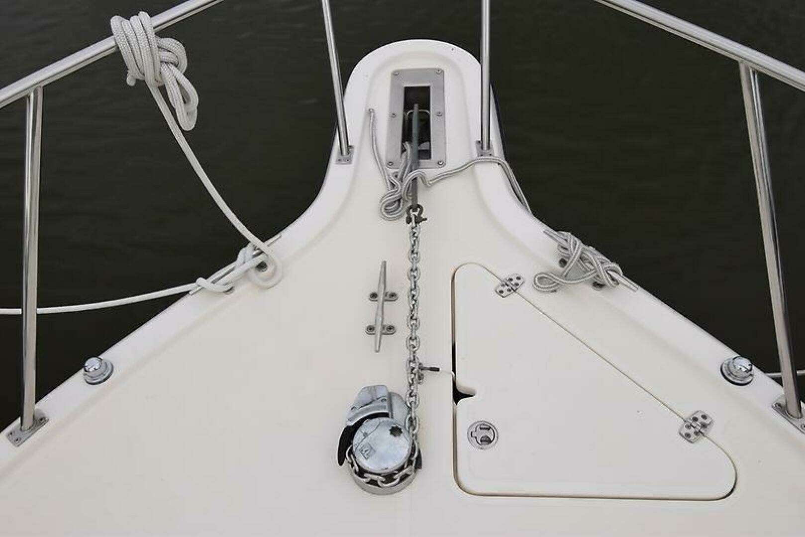2003 Pursuit 3000 Express - Image 35