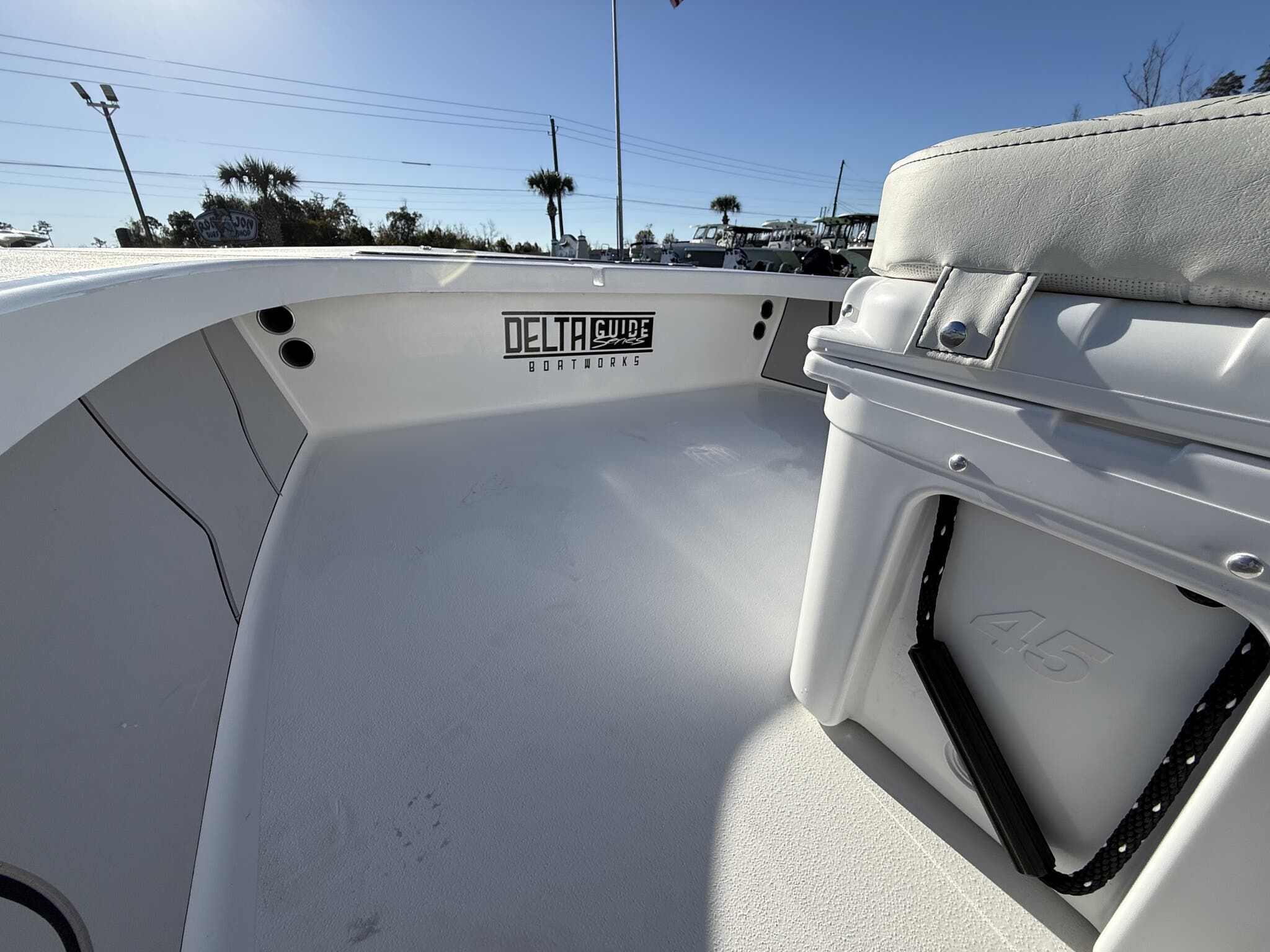 2026 Delta Boatworks D18 CC Guide Series GUIDE SERIES - 7