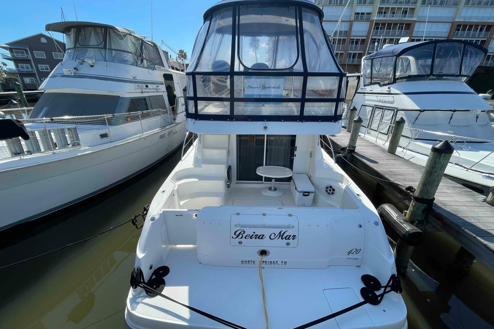 2005 Sea Ray 420 Sedan Bridge - Image 5