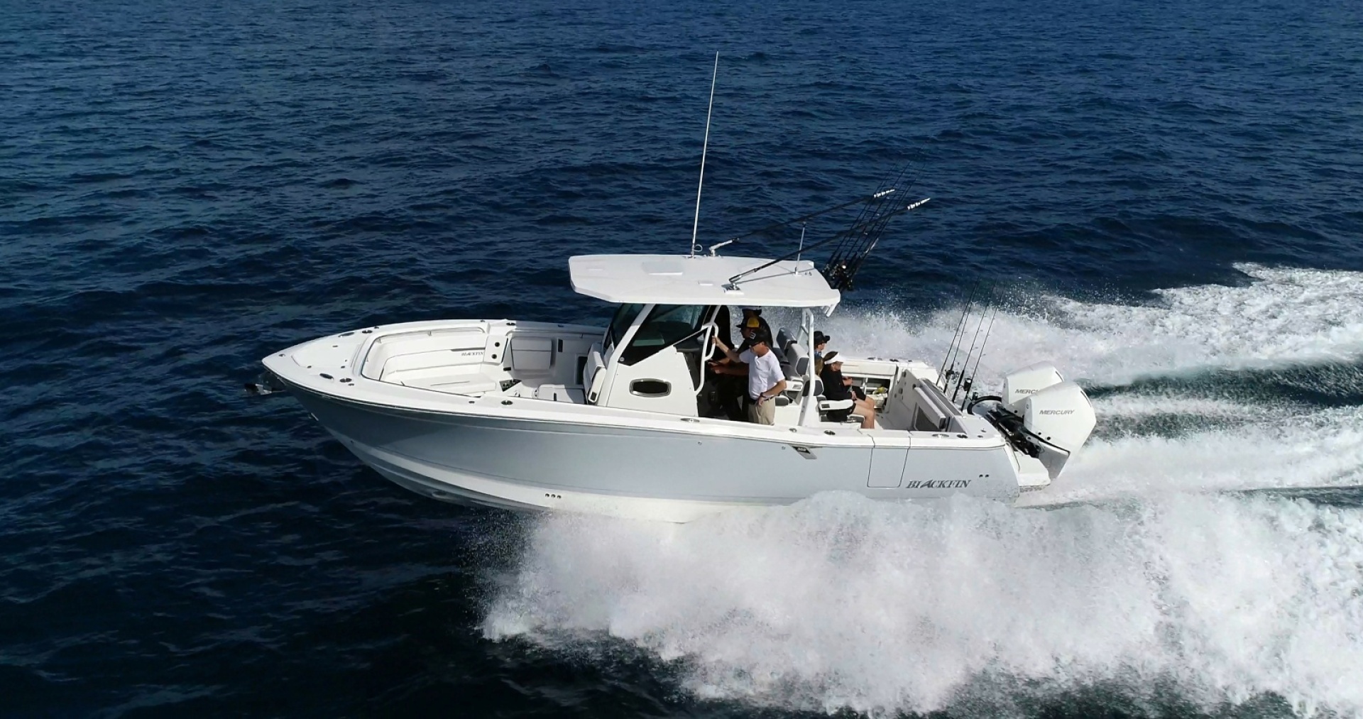 2027 Blackfin 302 CC - Image 12