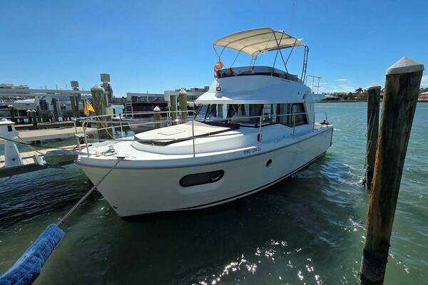 2019 Beneteau Swift Trawler 35