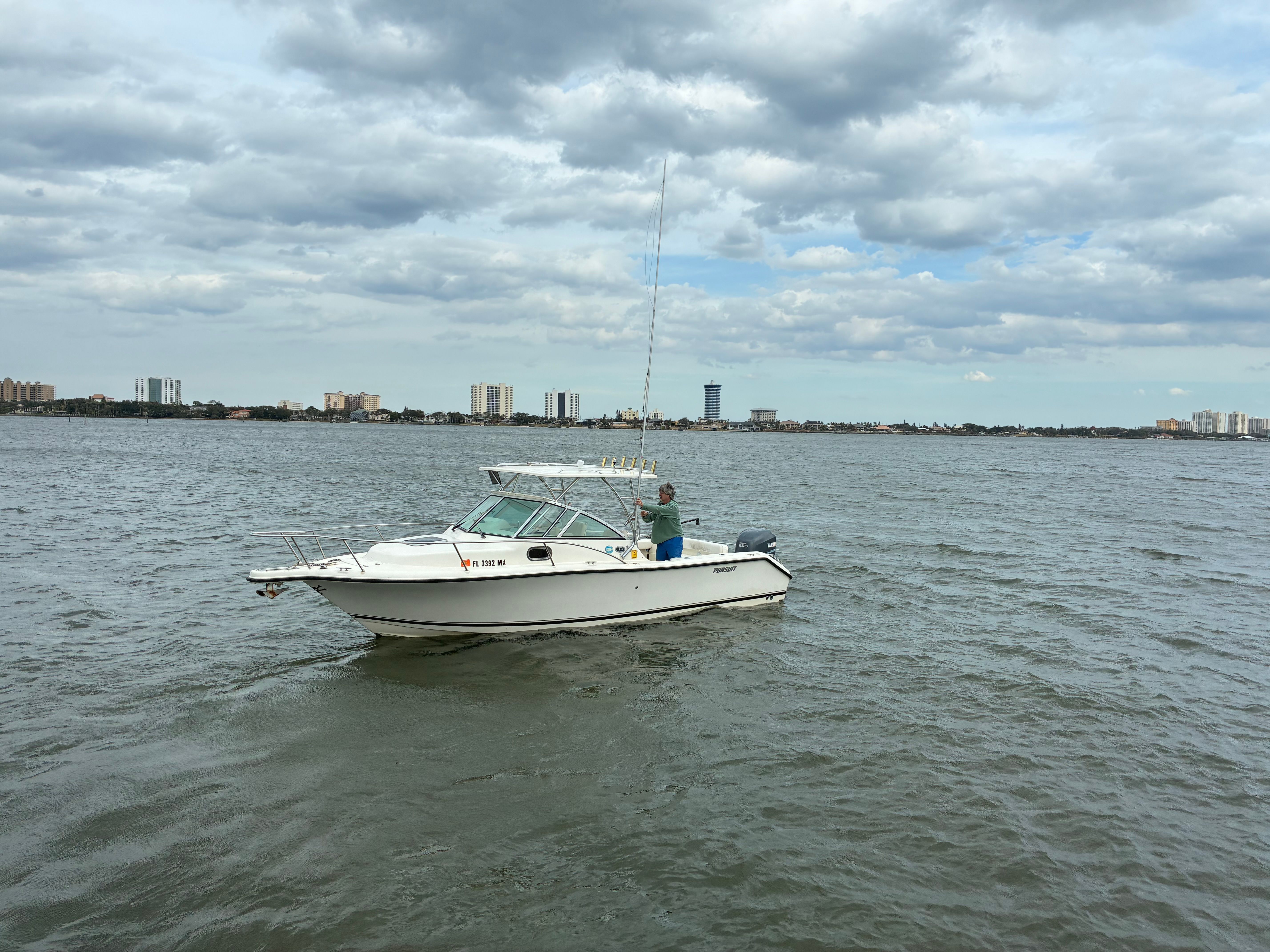 2005 Pursuit 2570 Offshore - 28