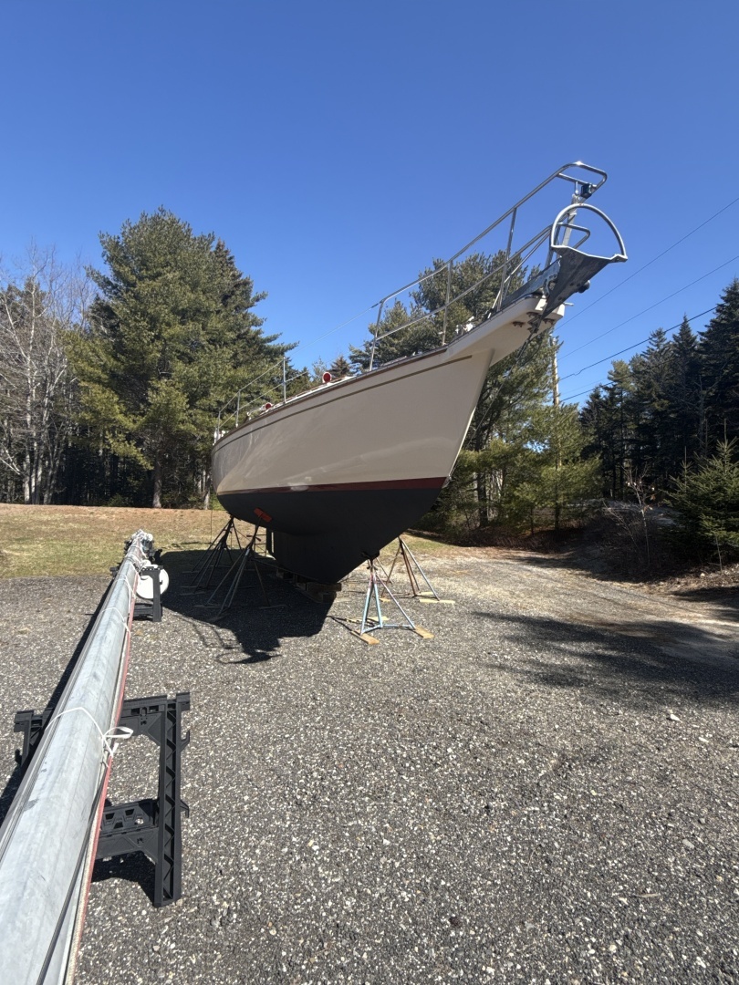 1995 Island Packet 37 - Image 8