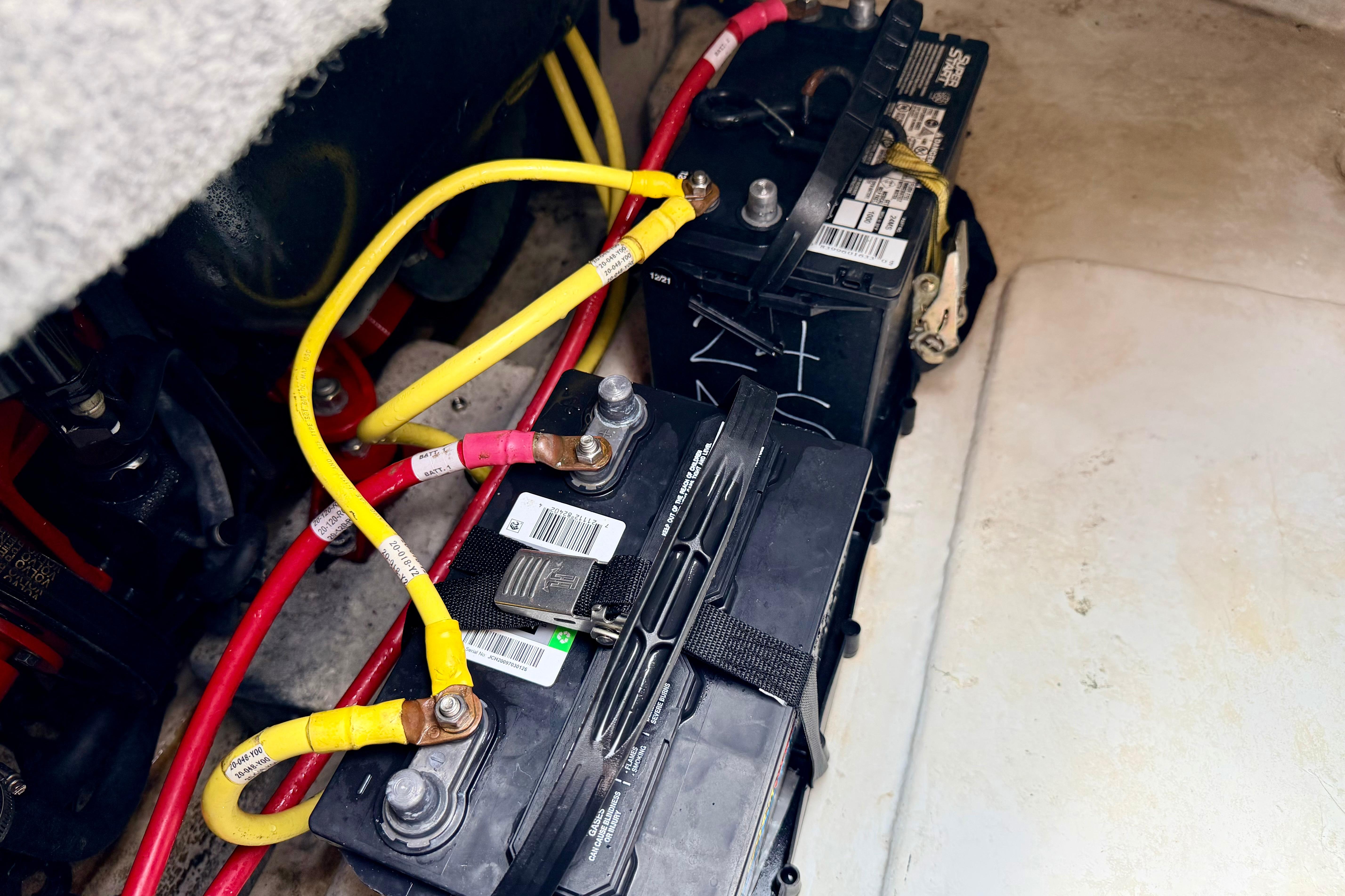 Batteries and wiring in a 2015 Chaparral Sunesta 264 boat.