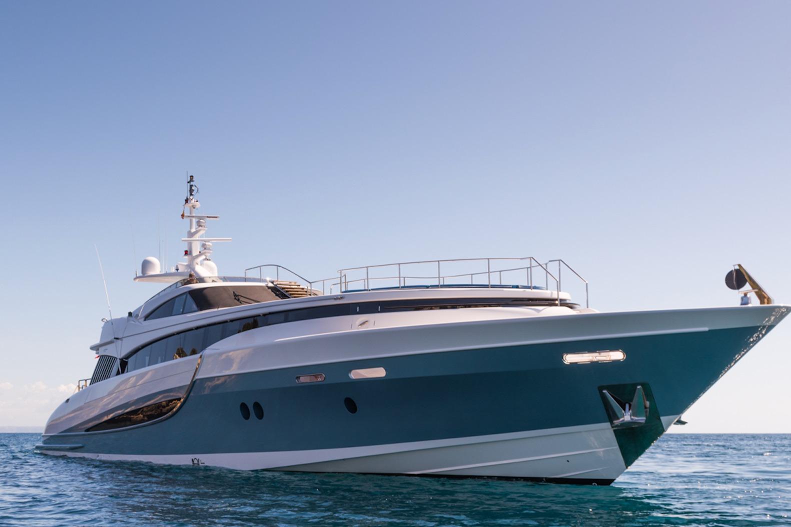 2007 Evolution 34 Metre