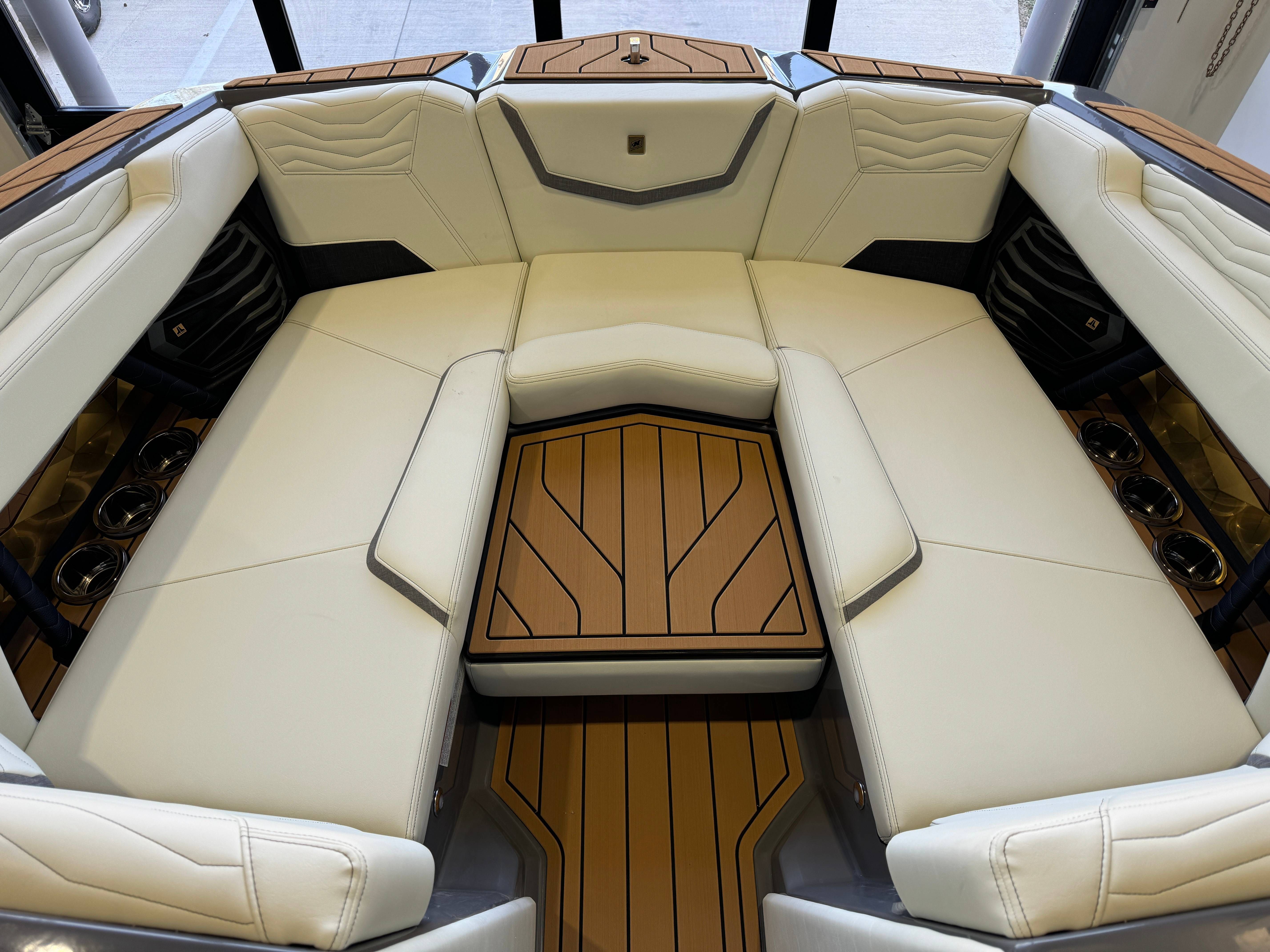 2025 Nautique Super Air Nautique G23 - 18