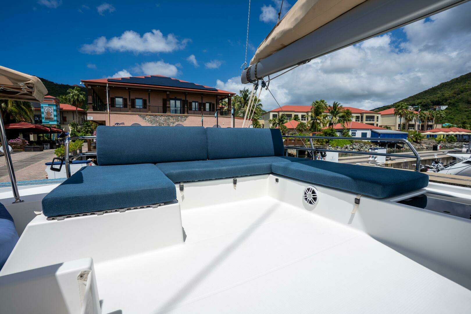2020 Fountaine Pajot — - Image 21