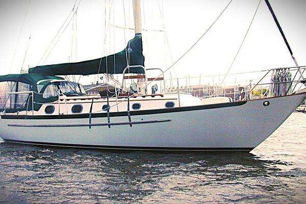 1987 Pacific Seacraft 34