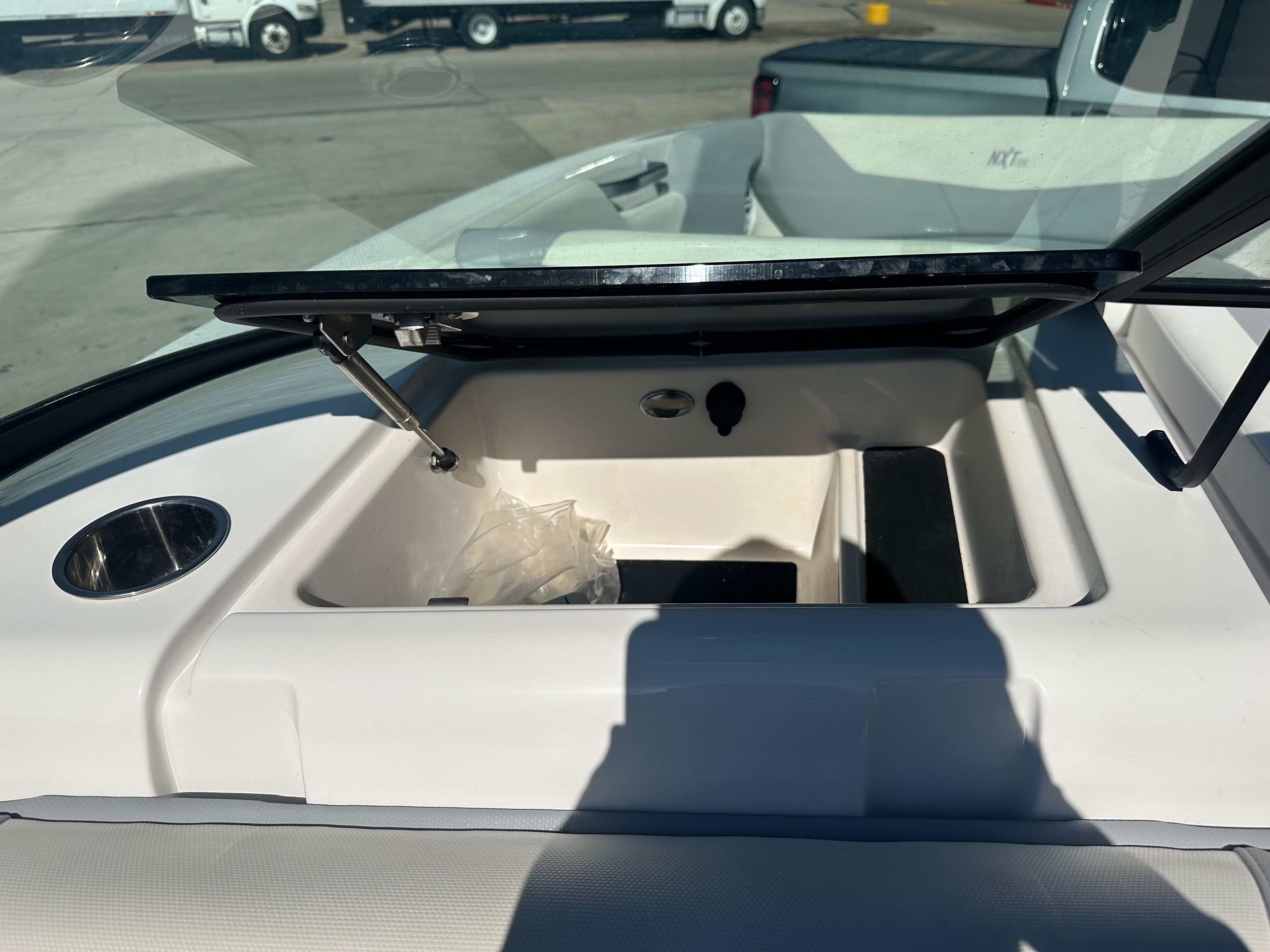 2022 MasterCraft NXT24 - 15