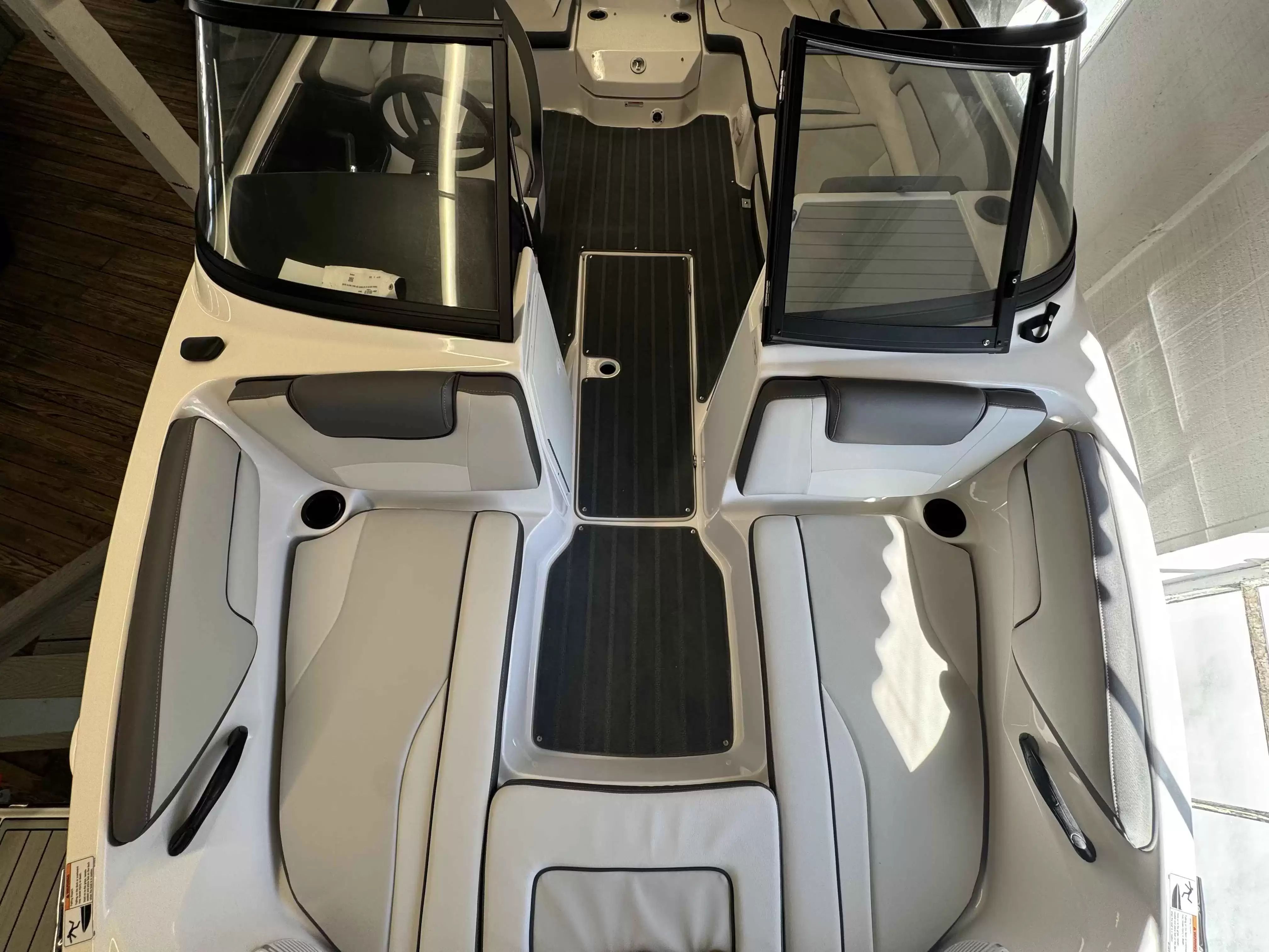 2026 Yamaha Boats AR190 - 19