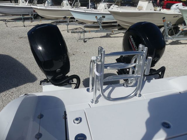 2026 Twin Vee 240 STX - 5