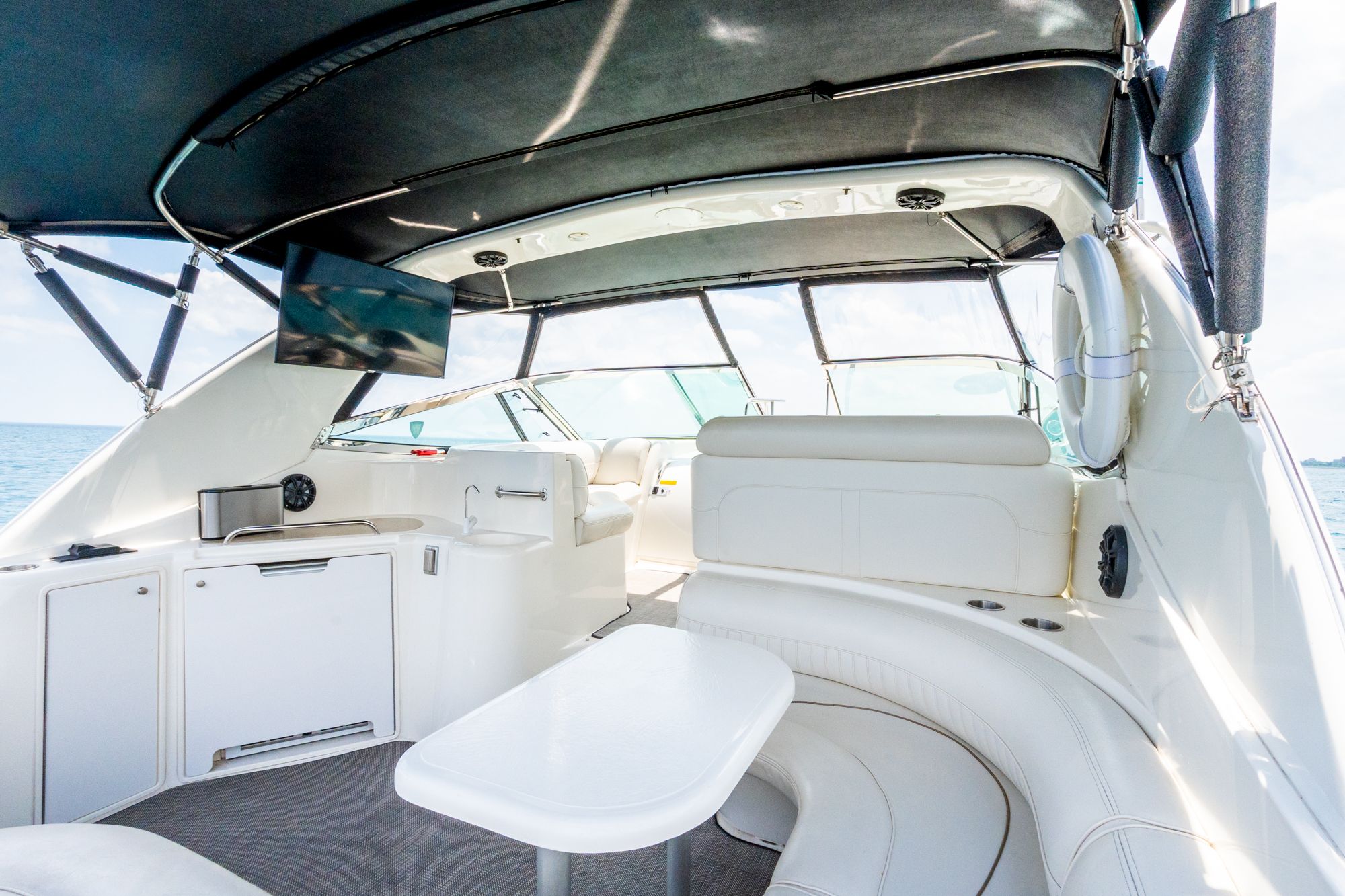 2000 Cruisers Yachts 3870 - 28