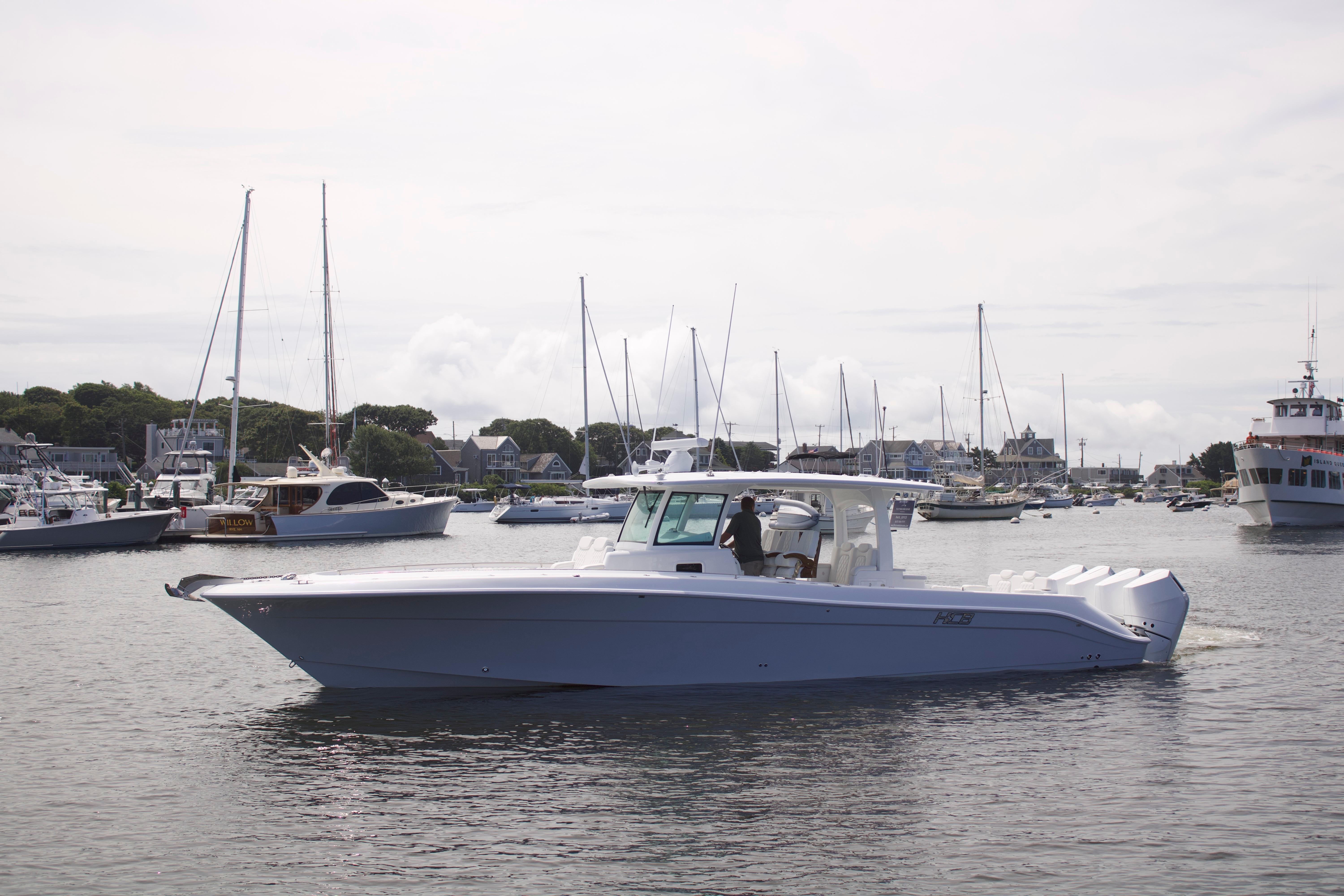 2026 HCB 42 Lujo