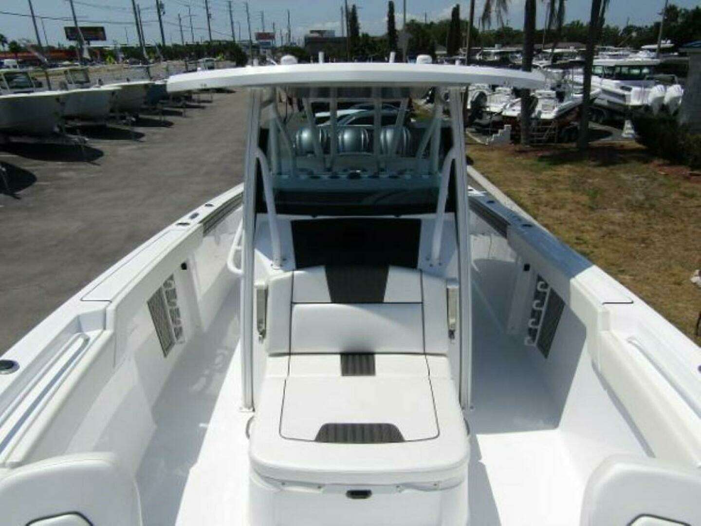 2024 Wellcraft 352 Fisherman - Image 7