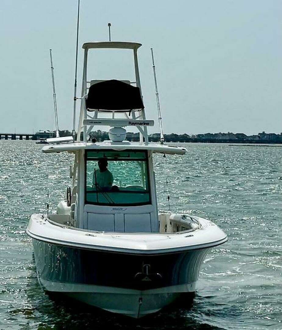 2014 Boston Whaler 350 Outrage - Image 4