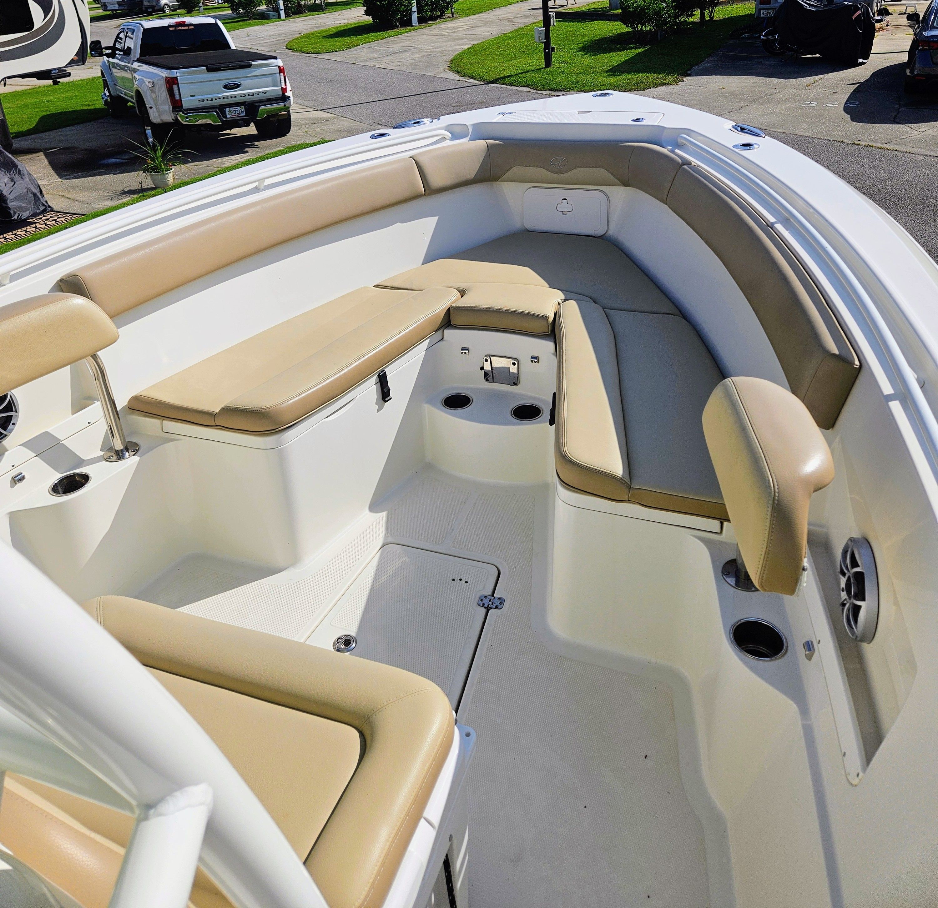 2019 Sailfish 290 CC - 3
