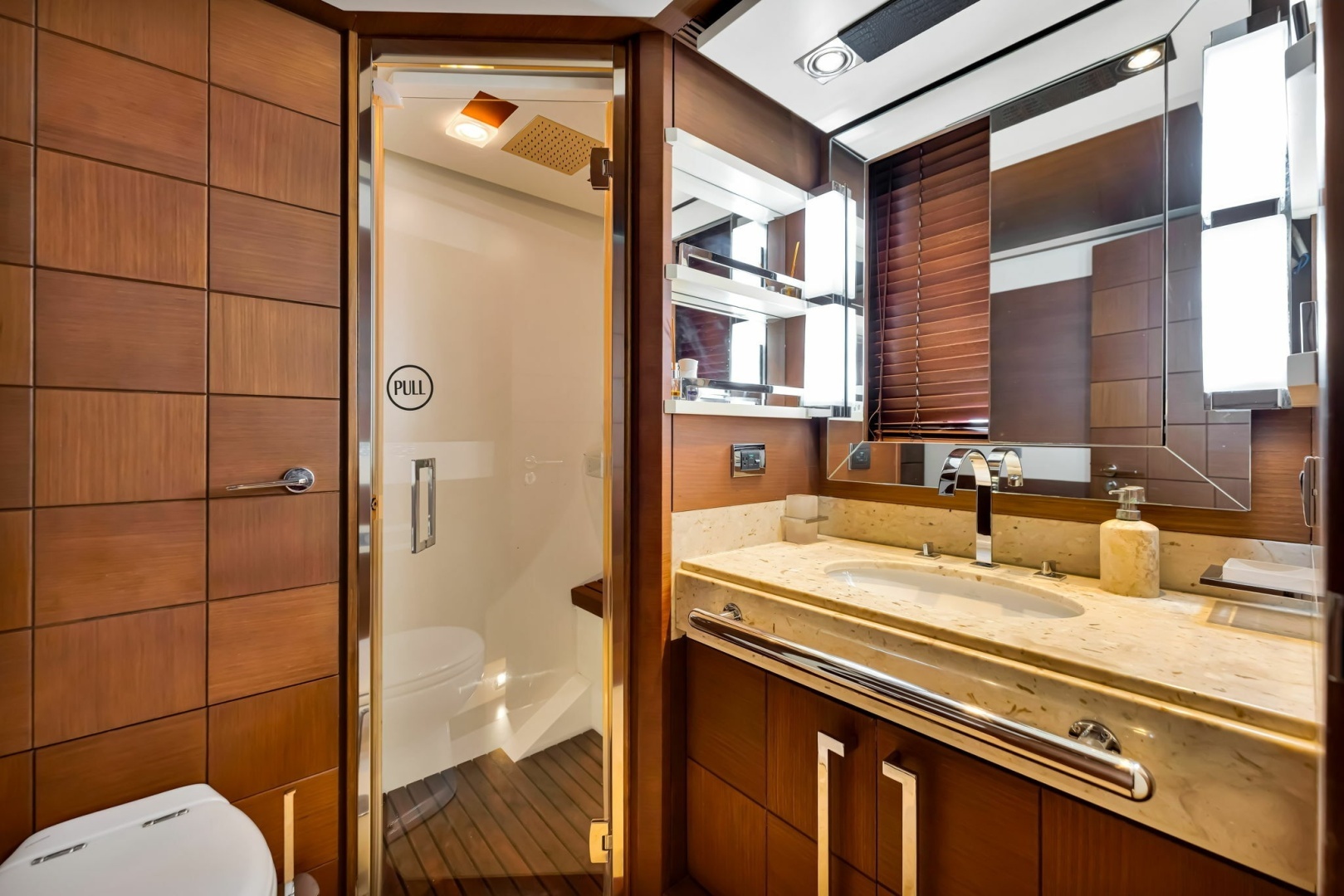 2005 Azimut 105 - Image 112