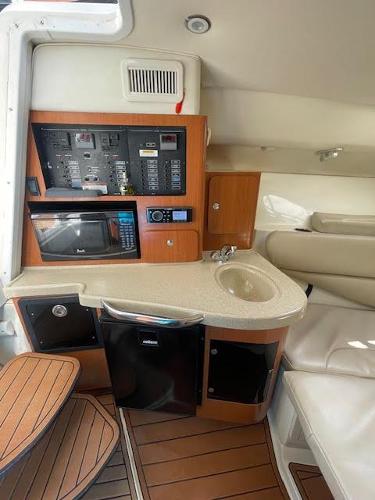 2005 Hydra-Sports 3300 VX - 10