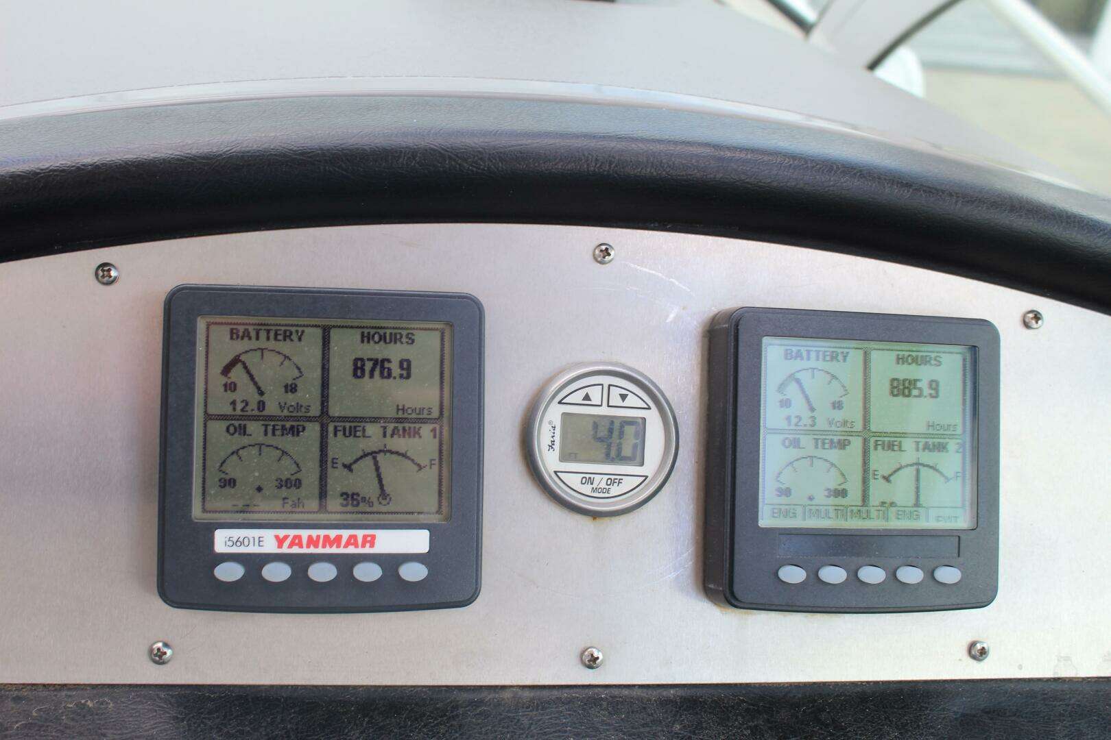 2007 Cruisers Yachts 420 Express - Image 14