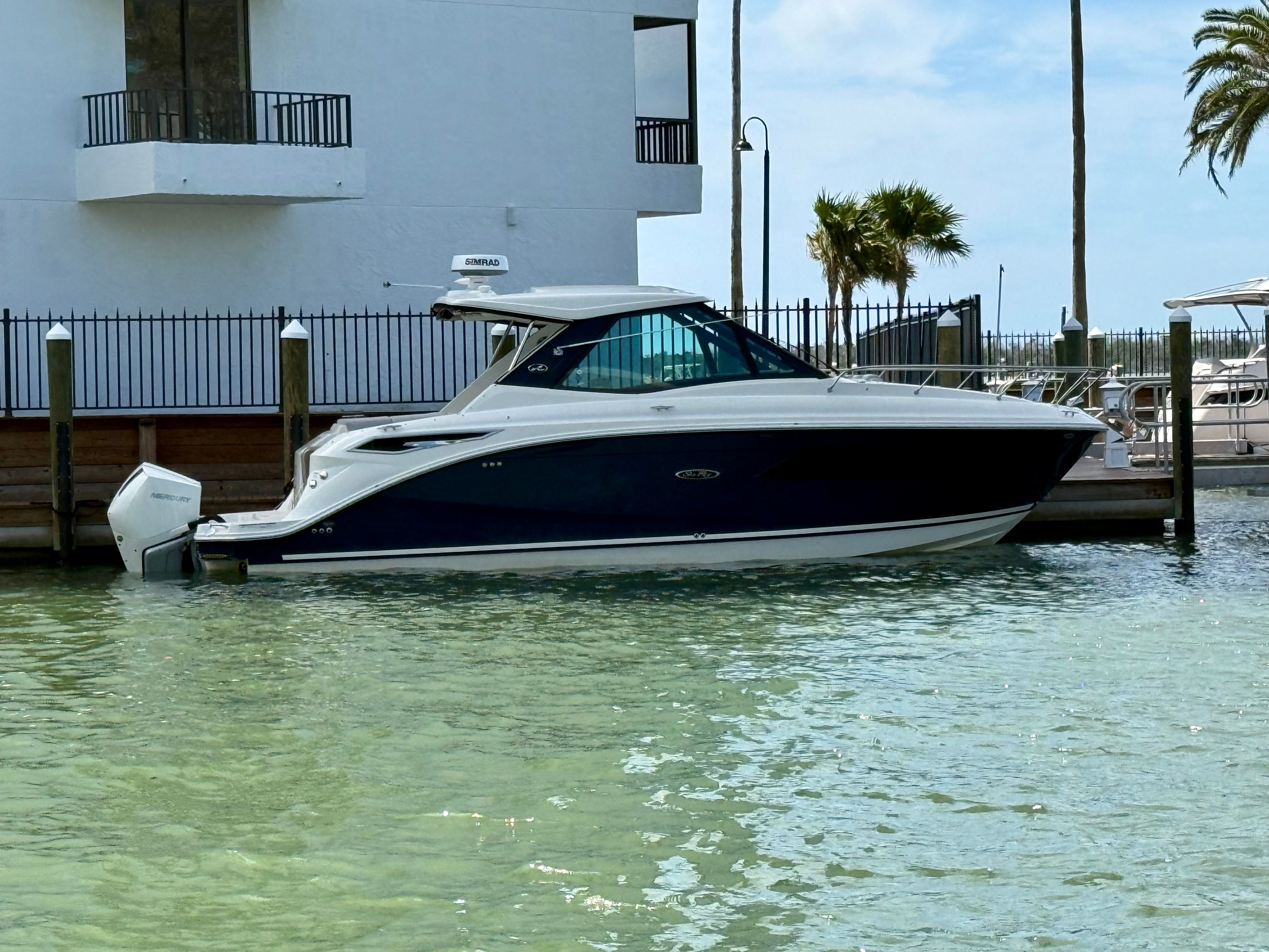 2023 Sea Ray Sundancer 320