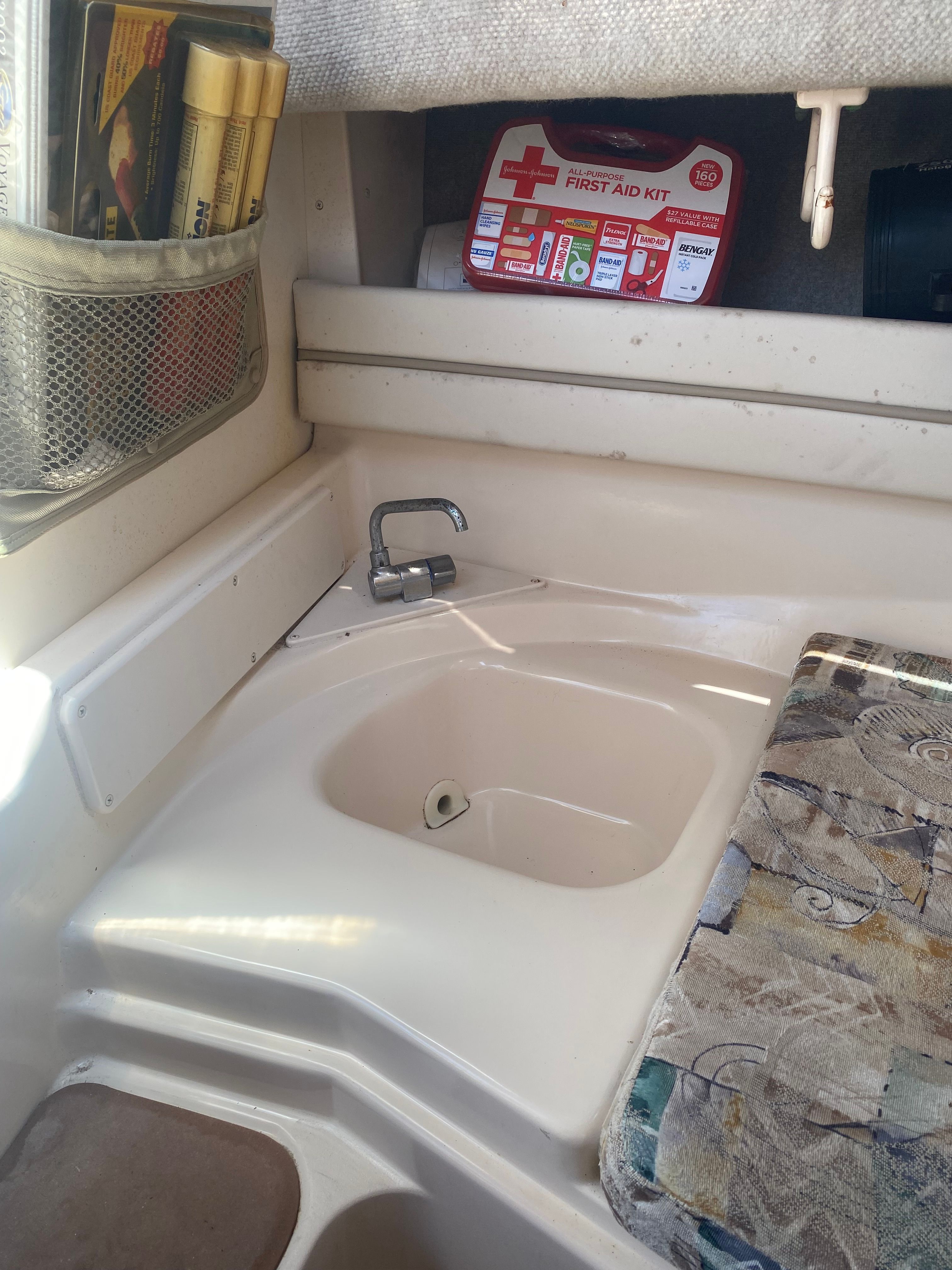 2002 Grady-White Voyager 248 - 17