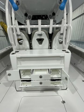 2024 Sportsman Open 352 Center Console - 44
