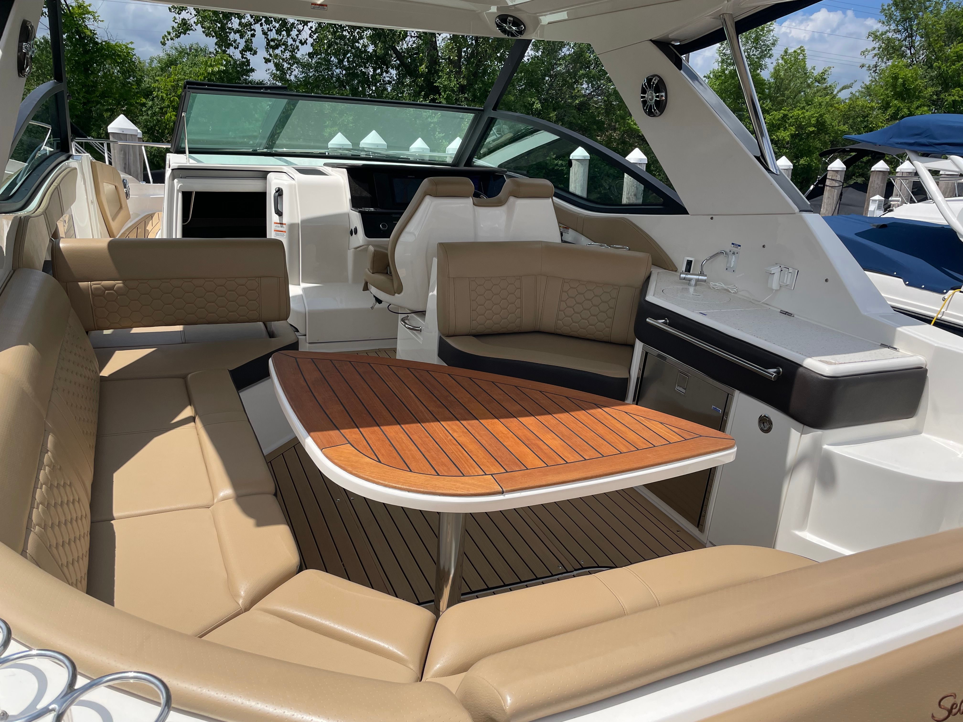 2020 Sea Ray Sundancer 320 - 16