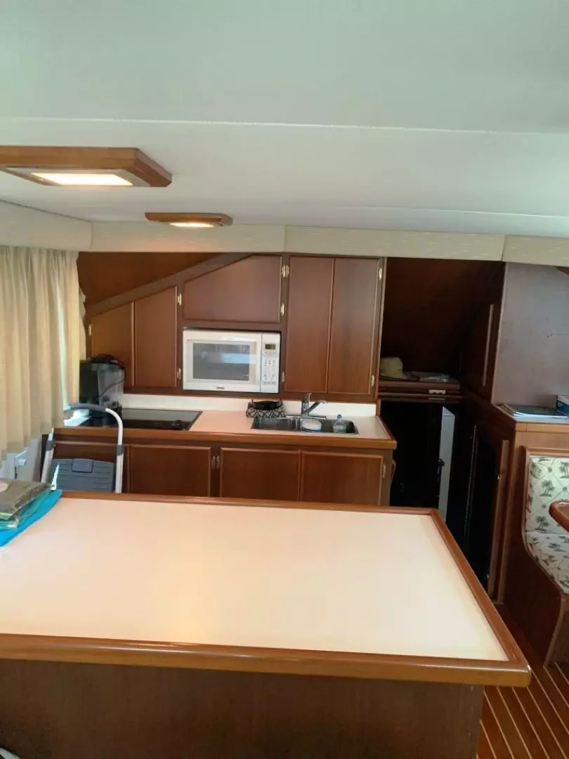 1979 Hatteras Sportfish - Image 13