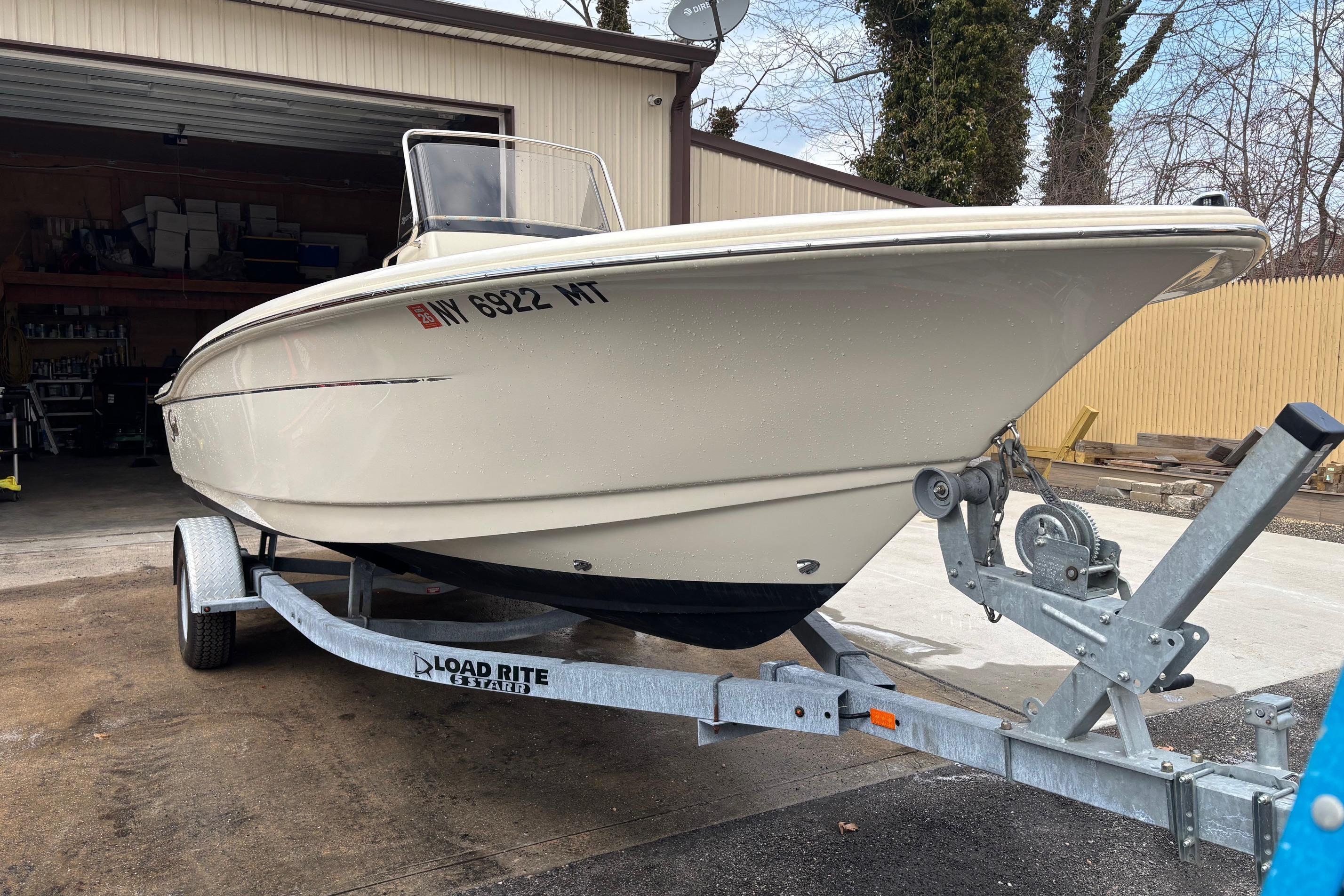 2023 Scout 195 Sportfish