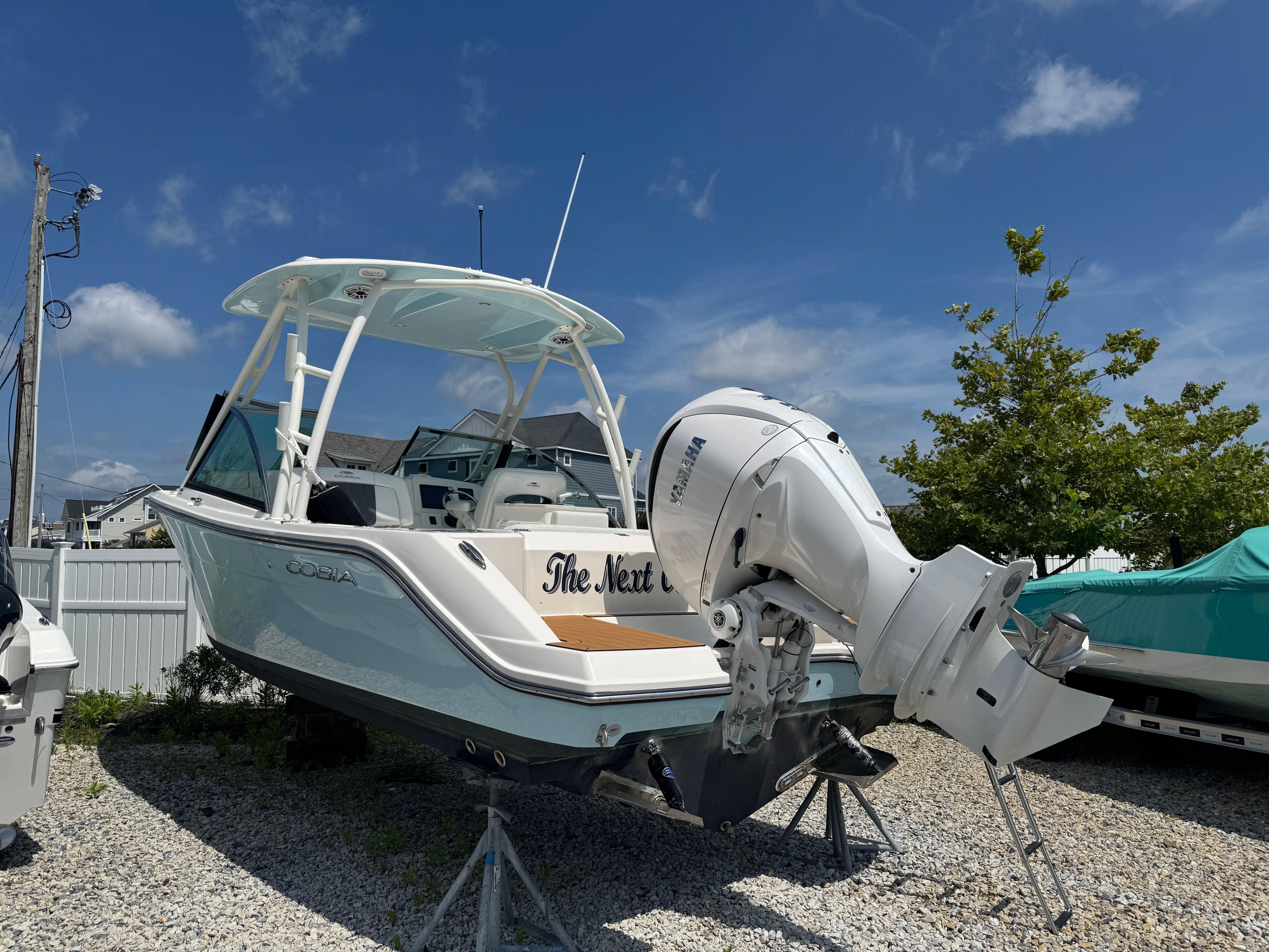 2024 COBIA 240 DC - Image 2